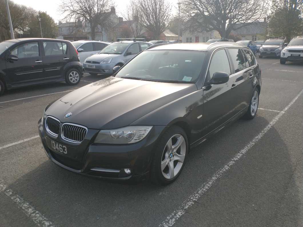 2011 BMW 320d Exclusive Edition Sports Tourer Black