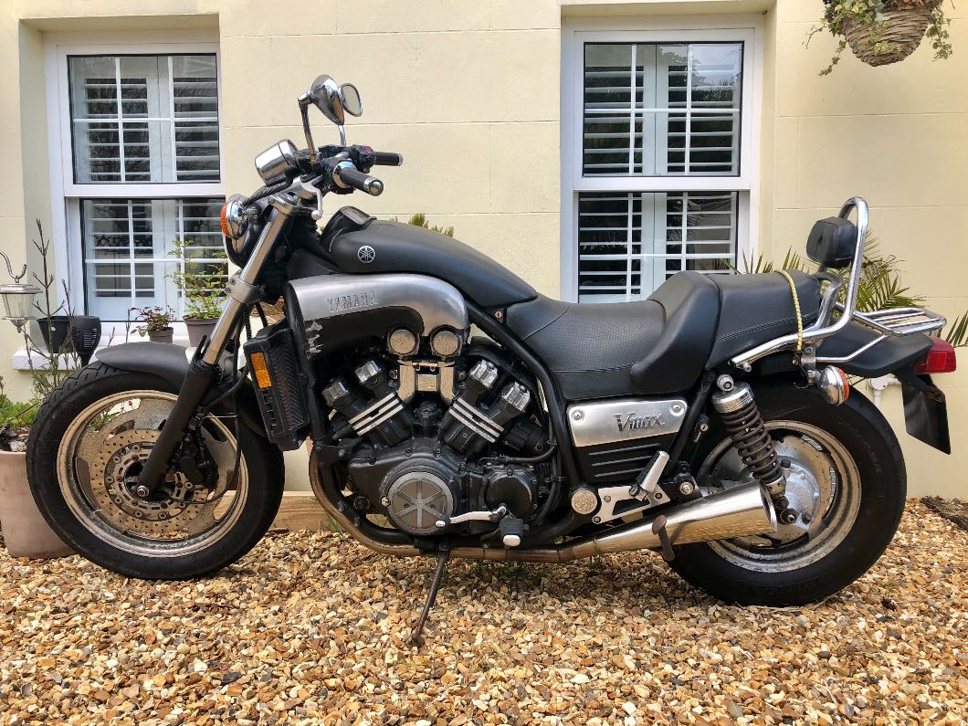 YAMAHA VMAX 1200