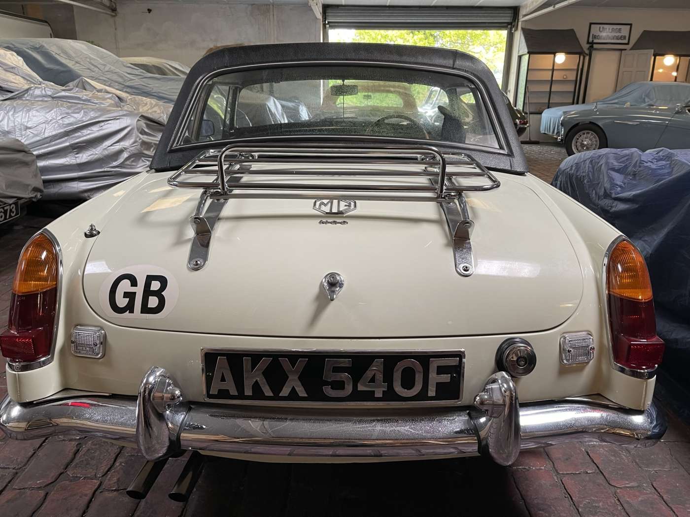 MGC Roadster - Cars - Tig.gg