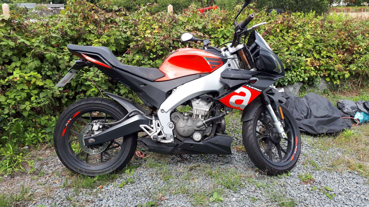 Aprilia Tuono Motorbike