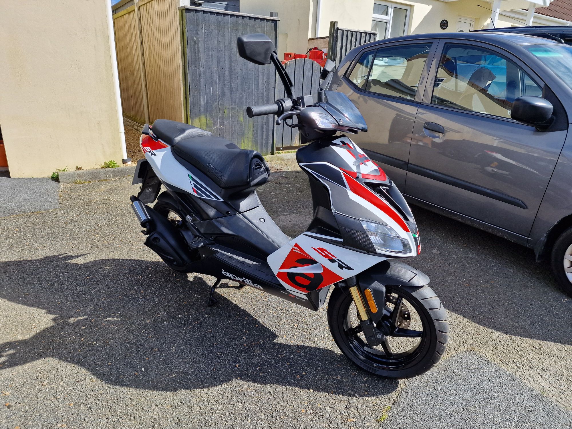 Aprilia SR 50 R Scooter 2018 Low mileage.
