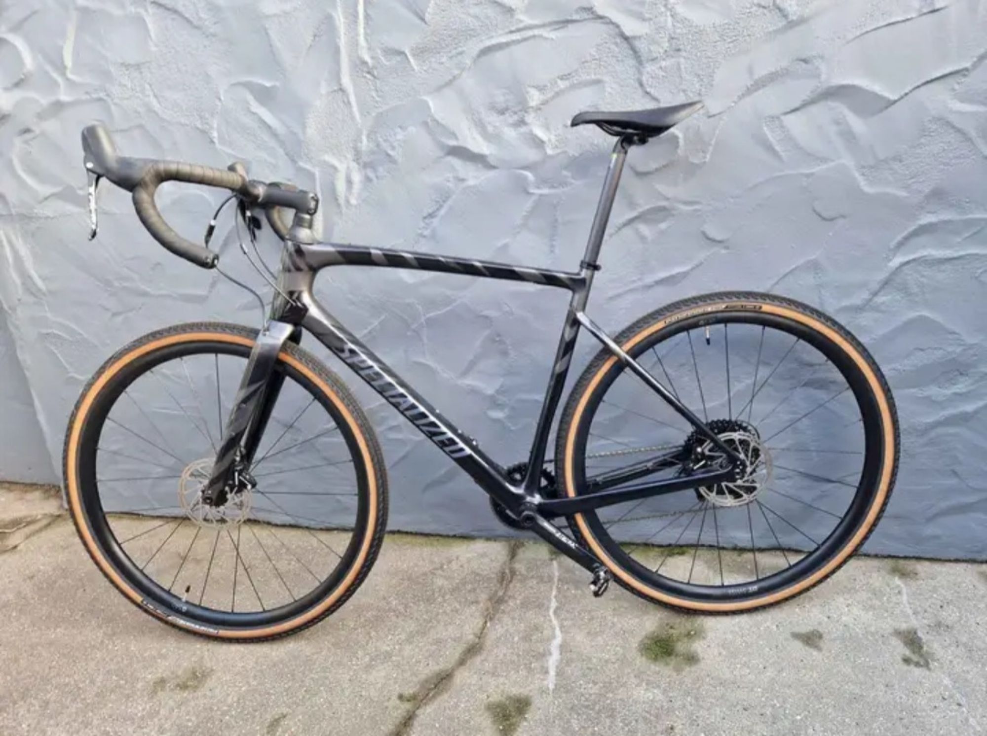 Specialized Diverge Sports Carbon Gravel Bike