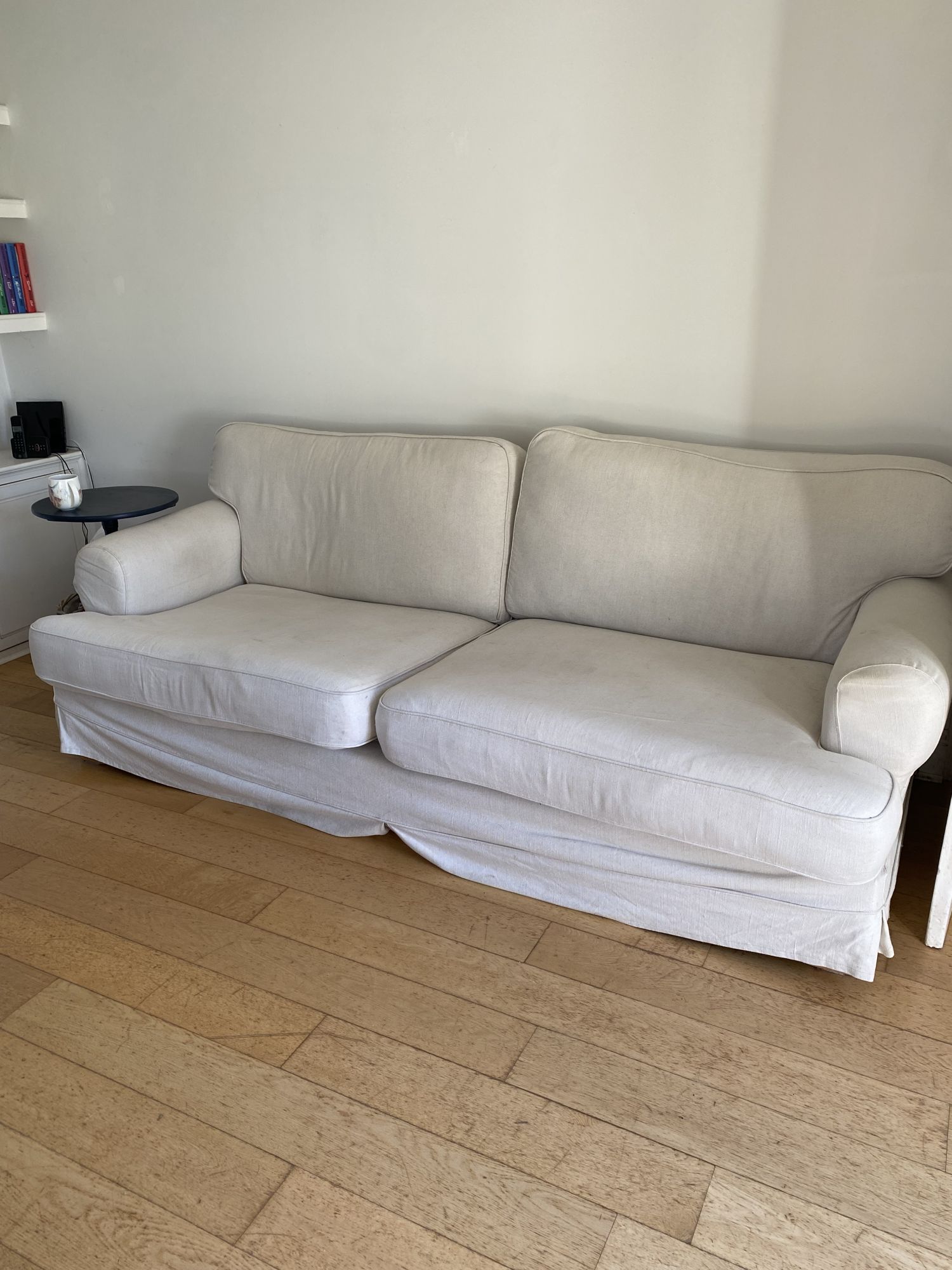2 sofas