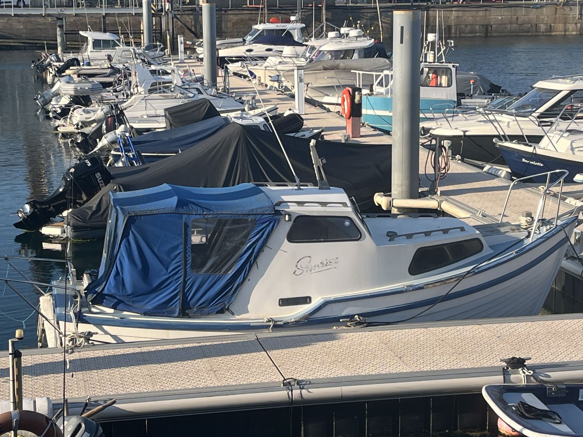 20ft IP 36hp diesel bukh 3 cylinder only 20 hours use, two berth, toilet