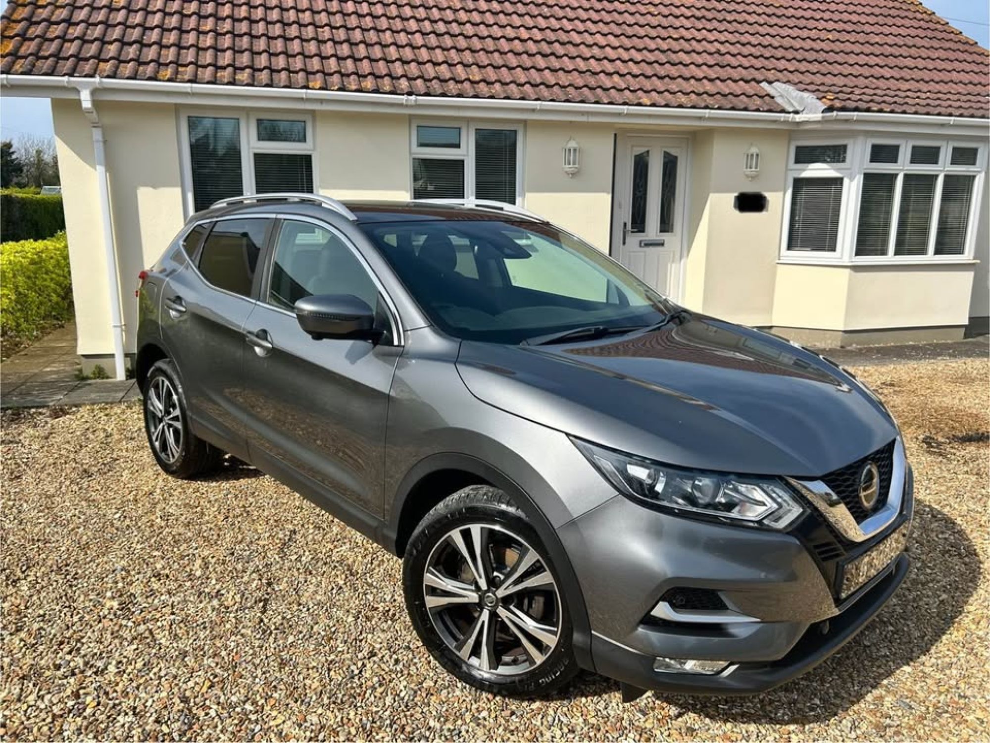 *Reduced Price - Nissan Qashqai 1.2 DiG-T N-Connecta 5dr Xtronic