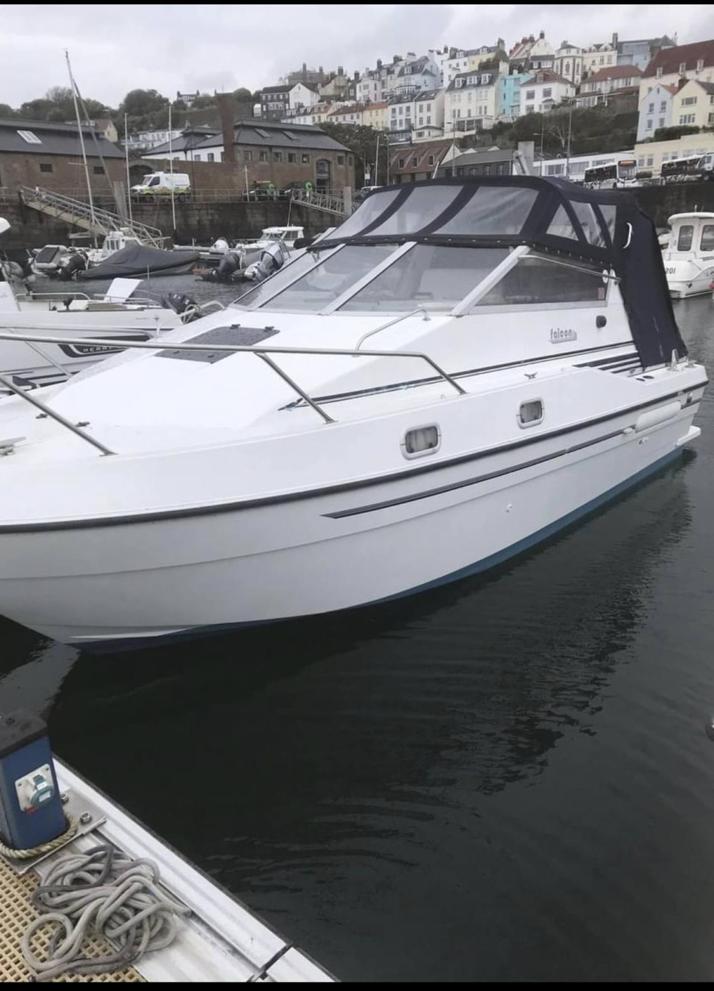 Falcon 23 Ft