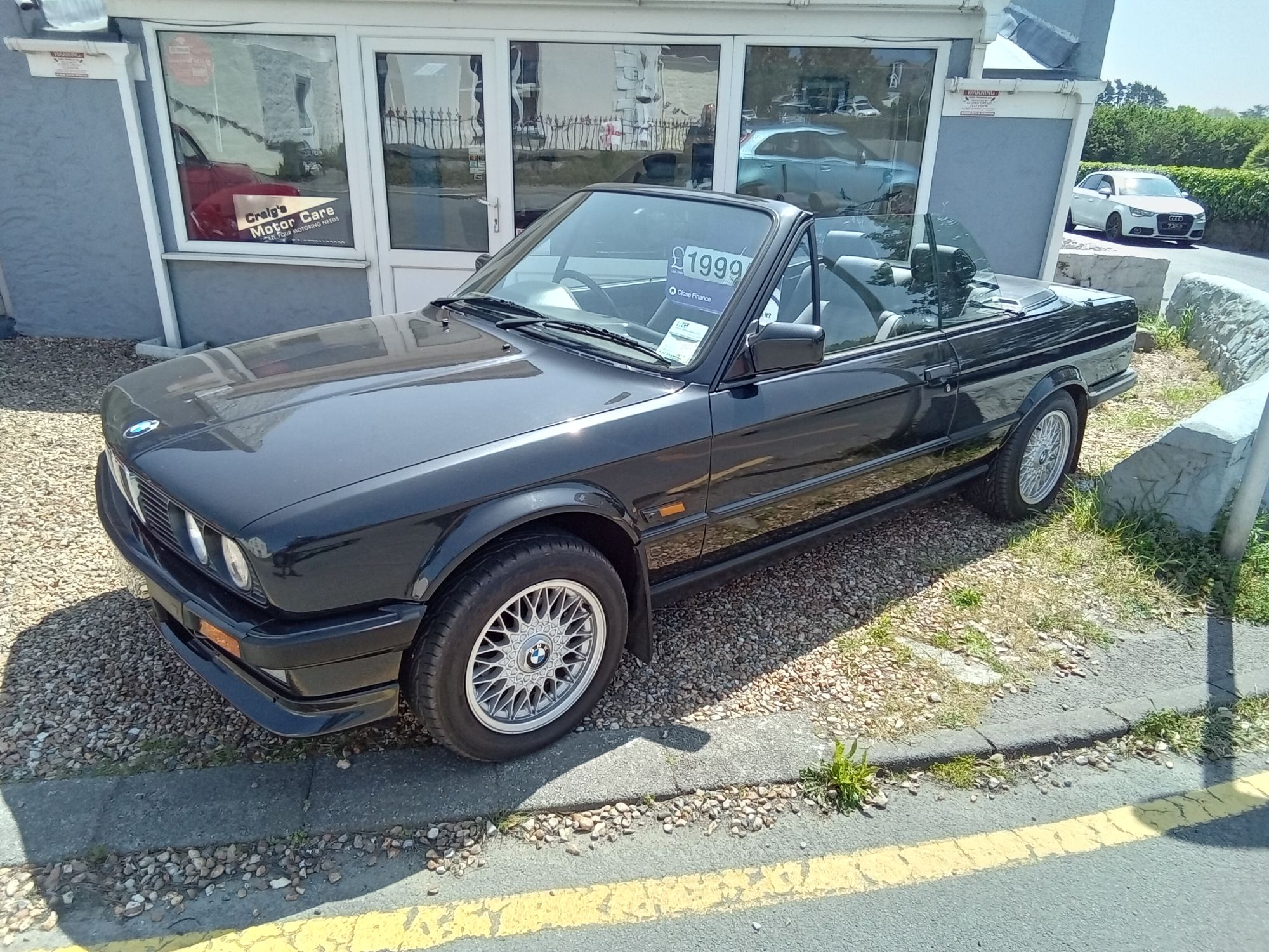 BMW 325i convertible