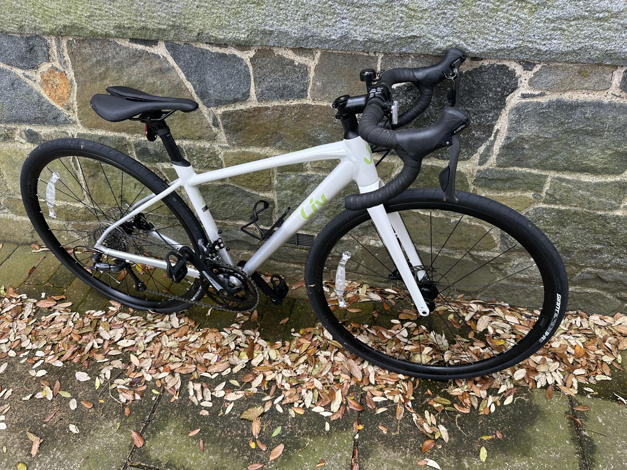 Liv Avail AR  4 road bike