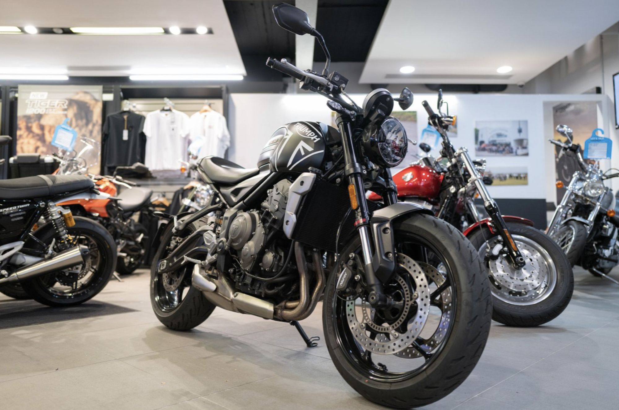 Triumph, Trident