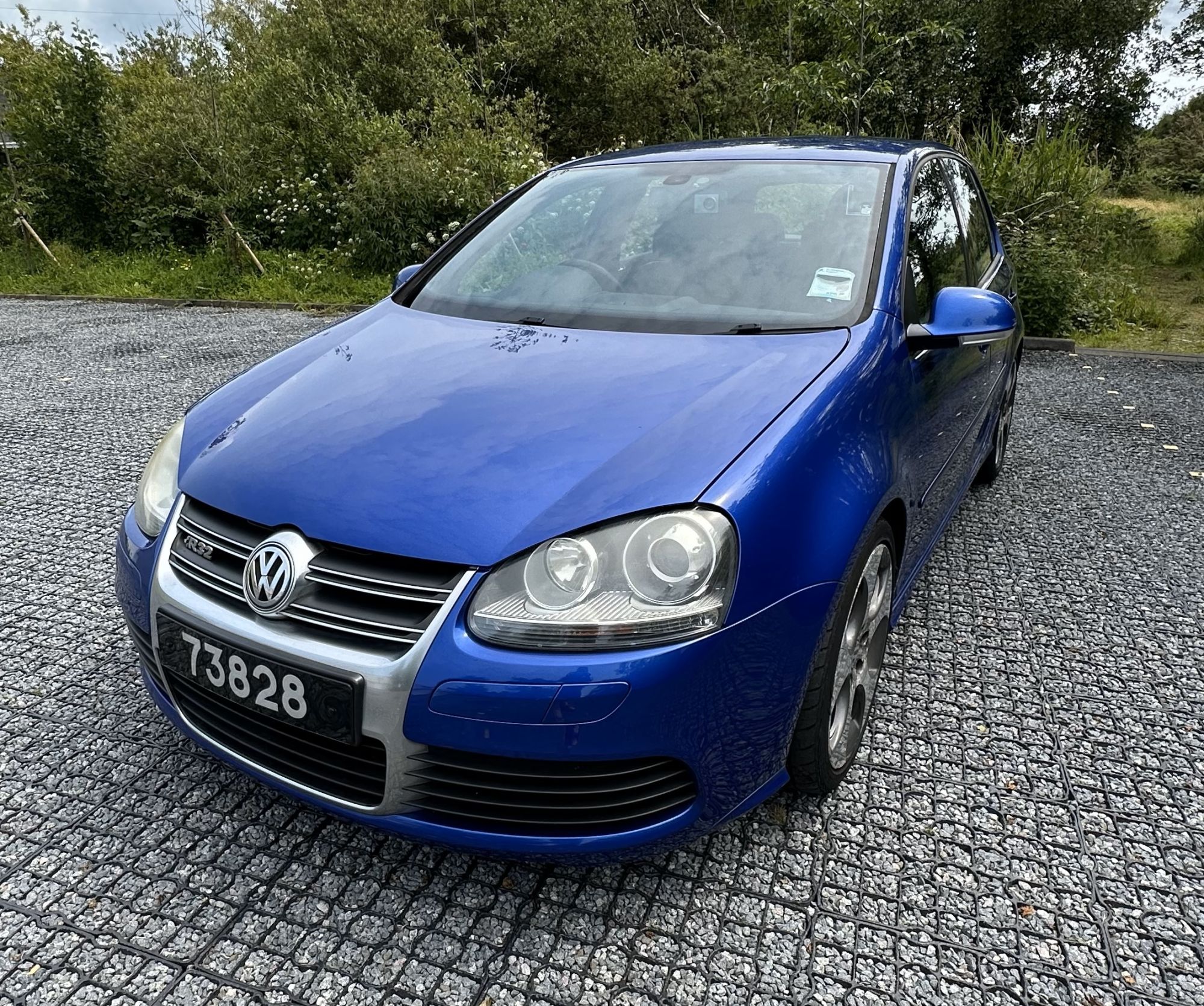 VW Golf R32