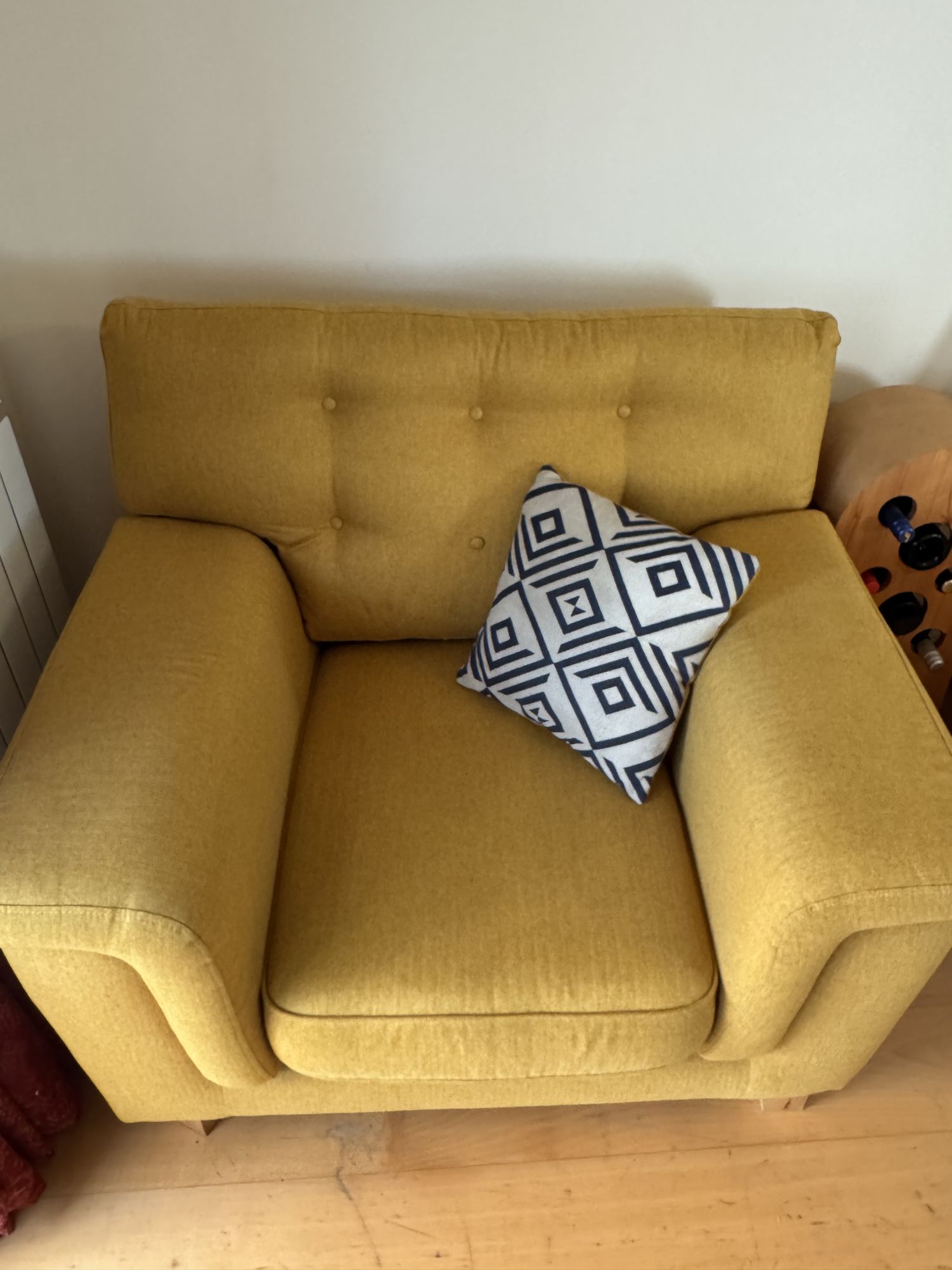 3 Seater and 2 chairs
