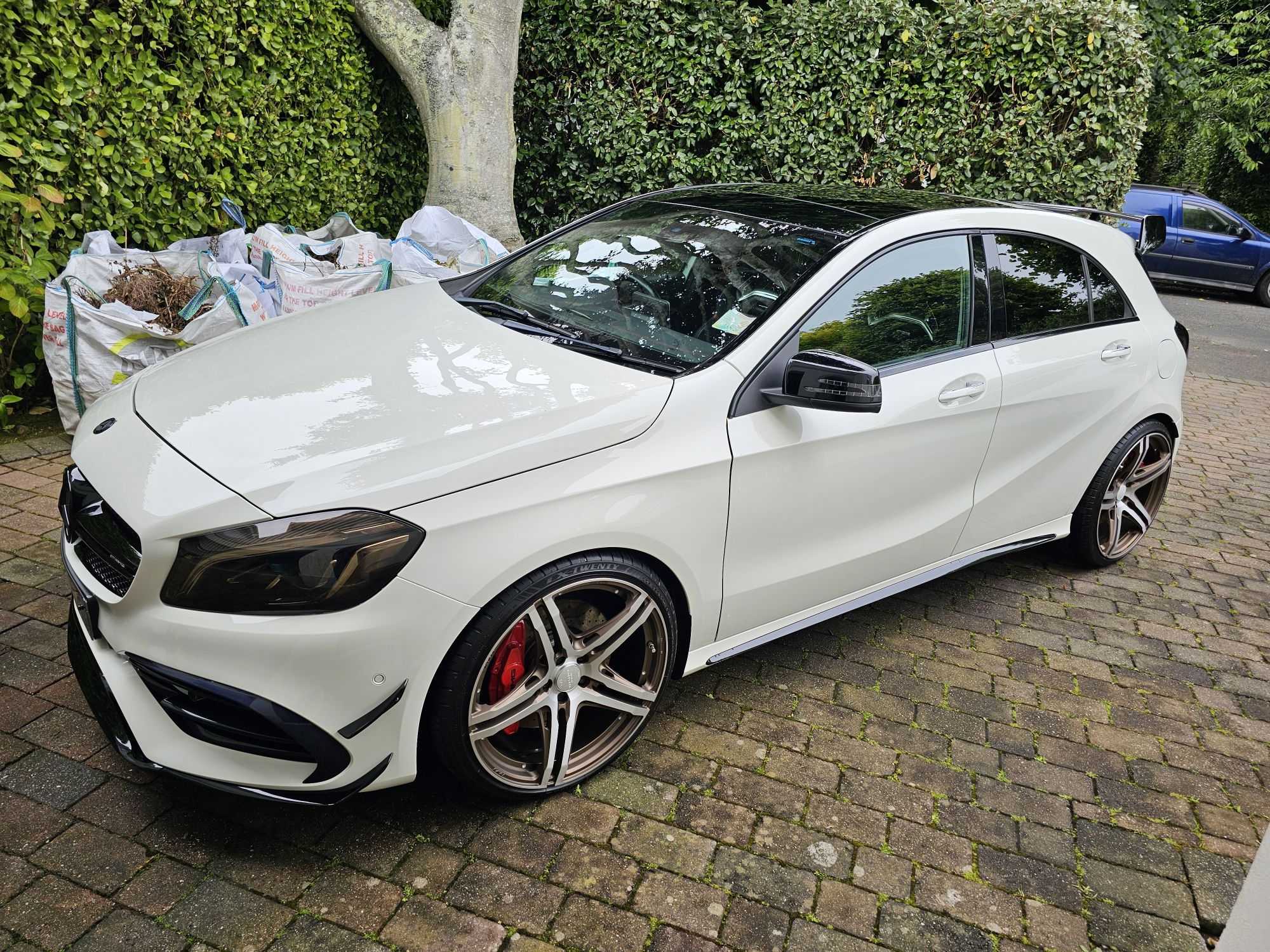 Mercedez Benz AMG A45 4Matic 2016