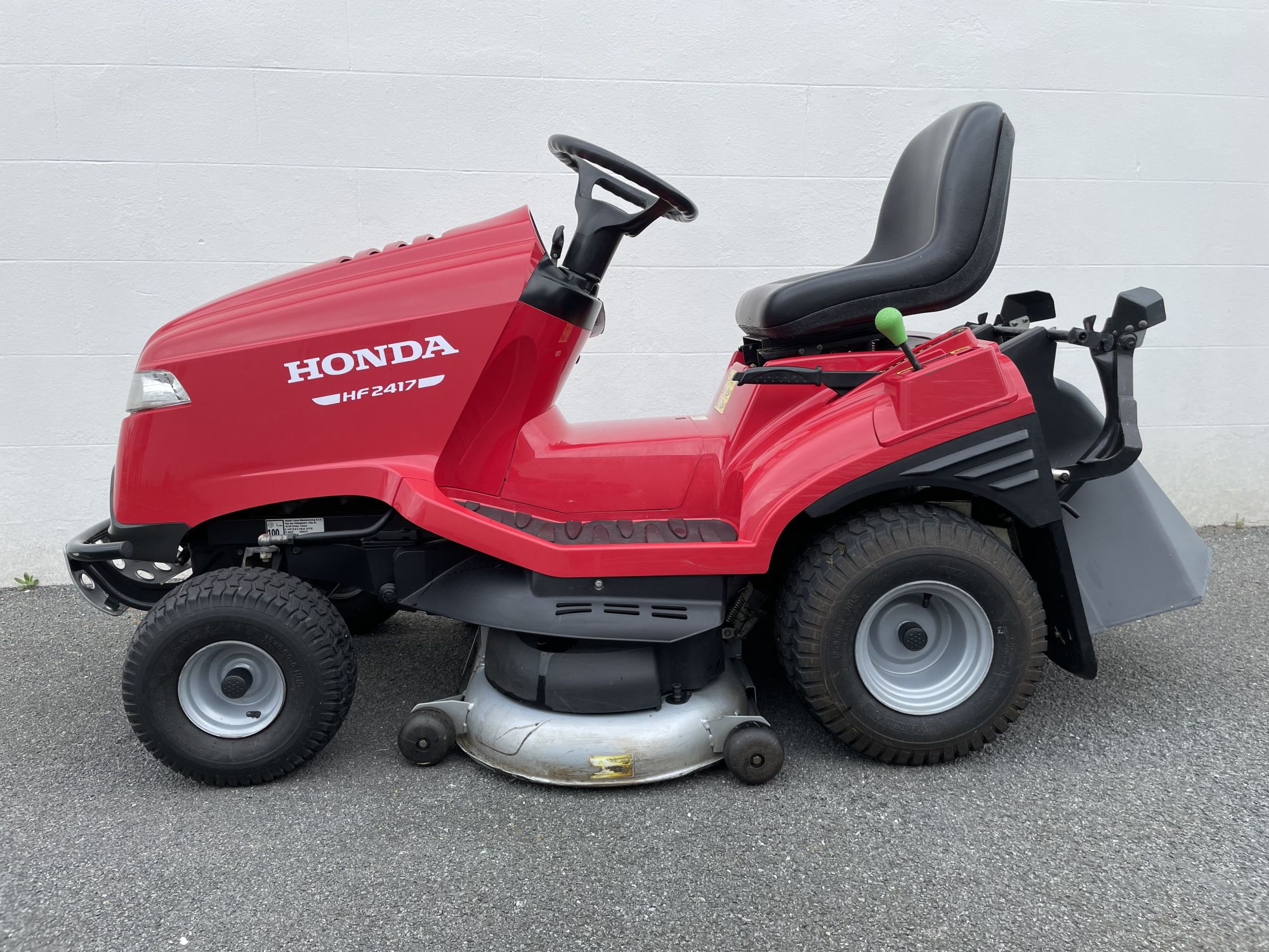 Honda ride-on mower