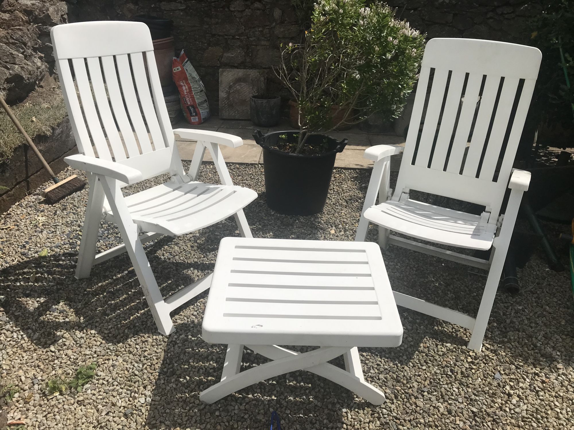 GARDEN CHAIRS