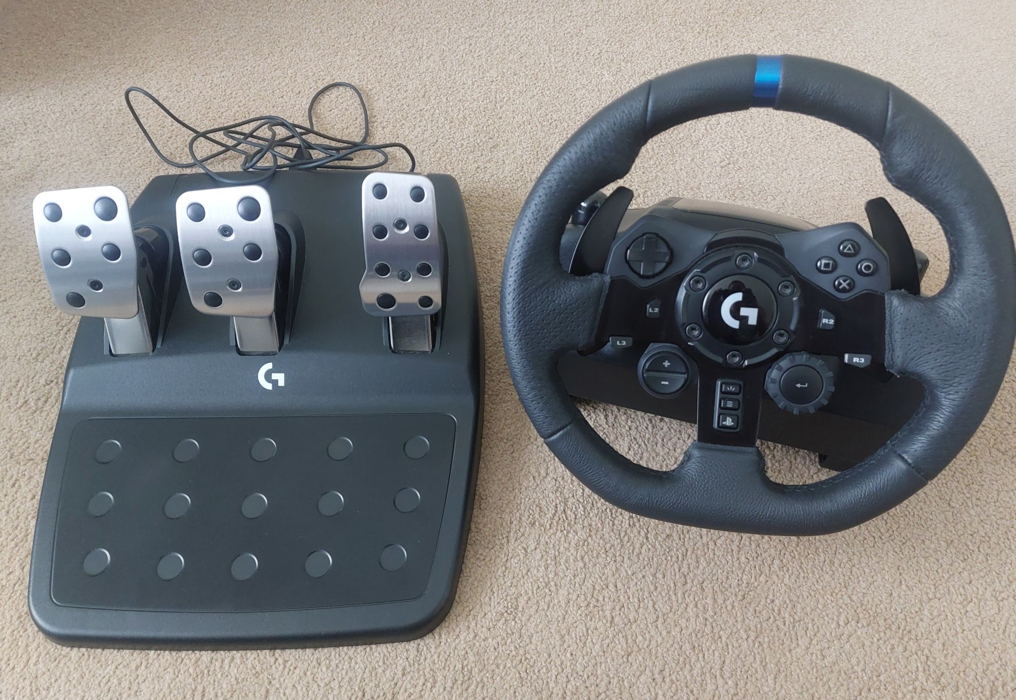 Steering wheel and pedals
