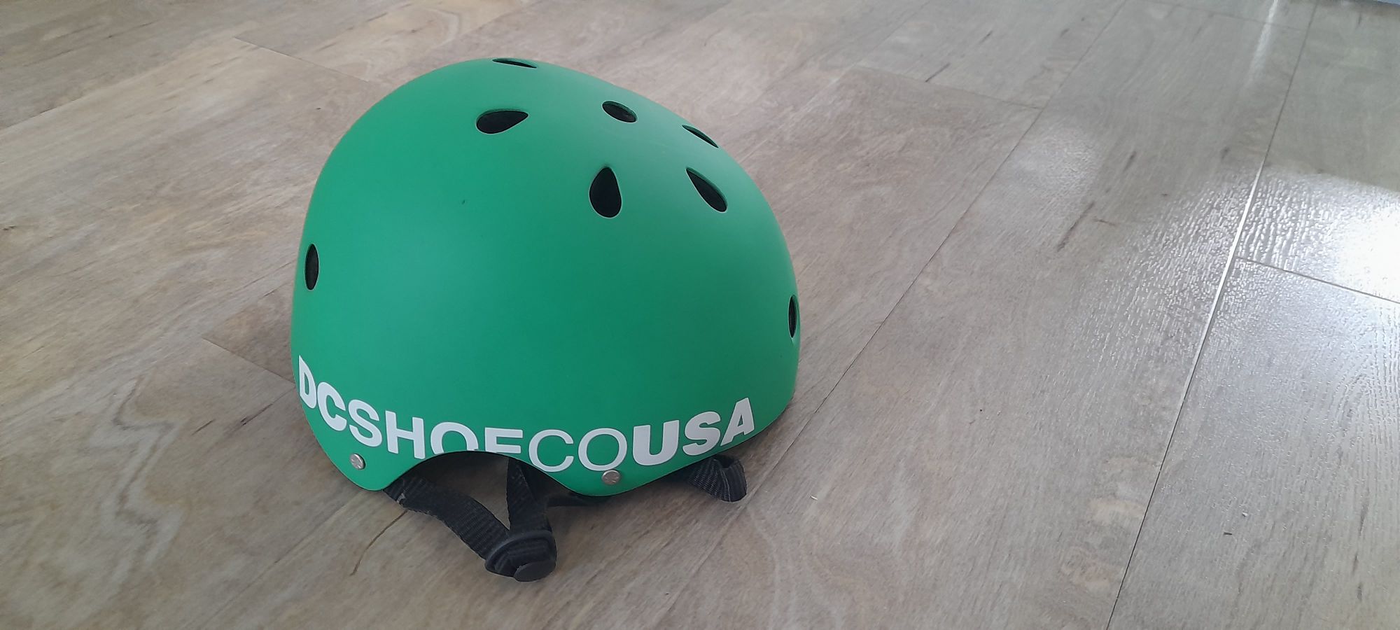 DC Shoes USA helmets