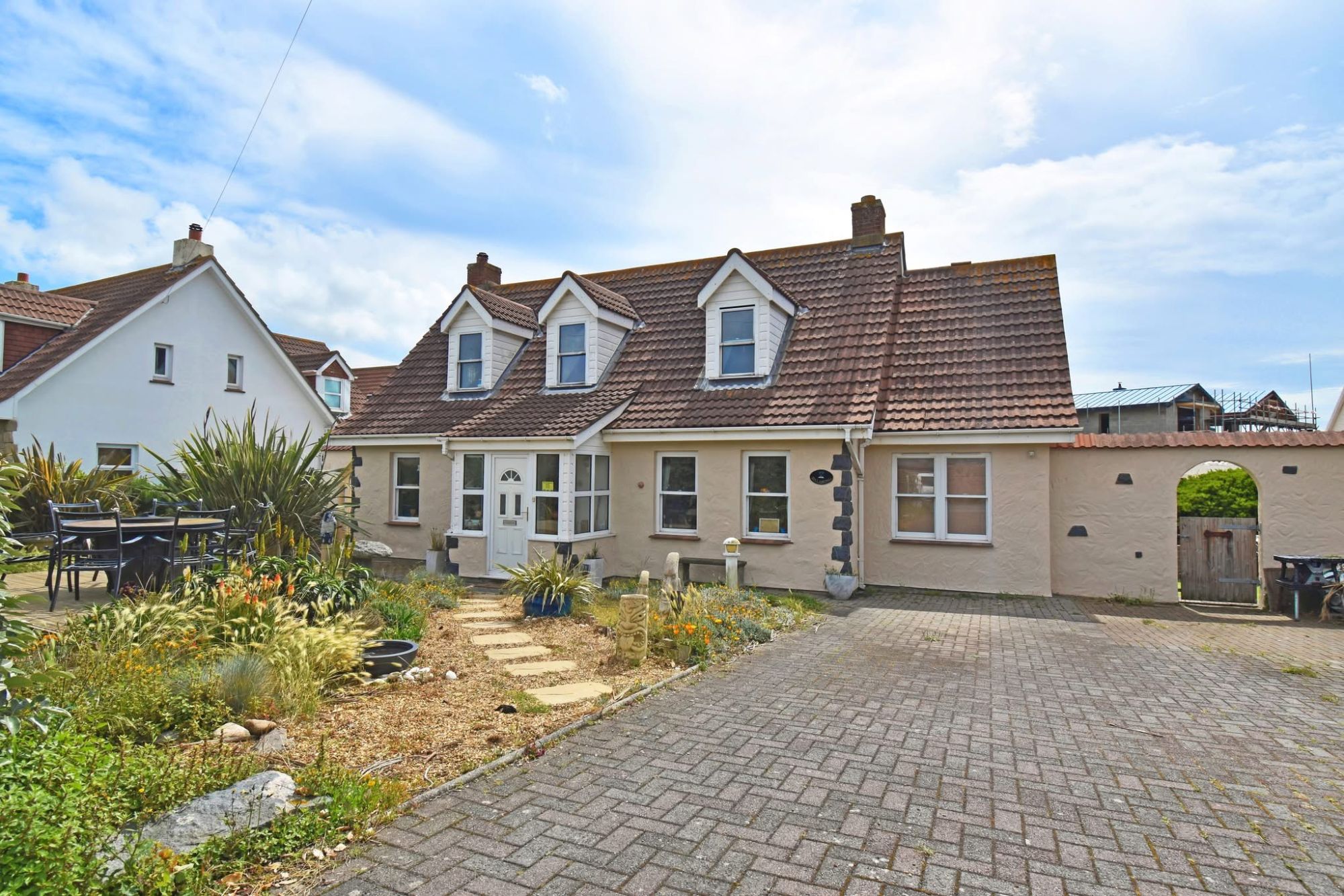Billabong (Detached House)