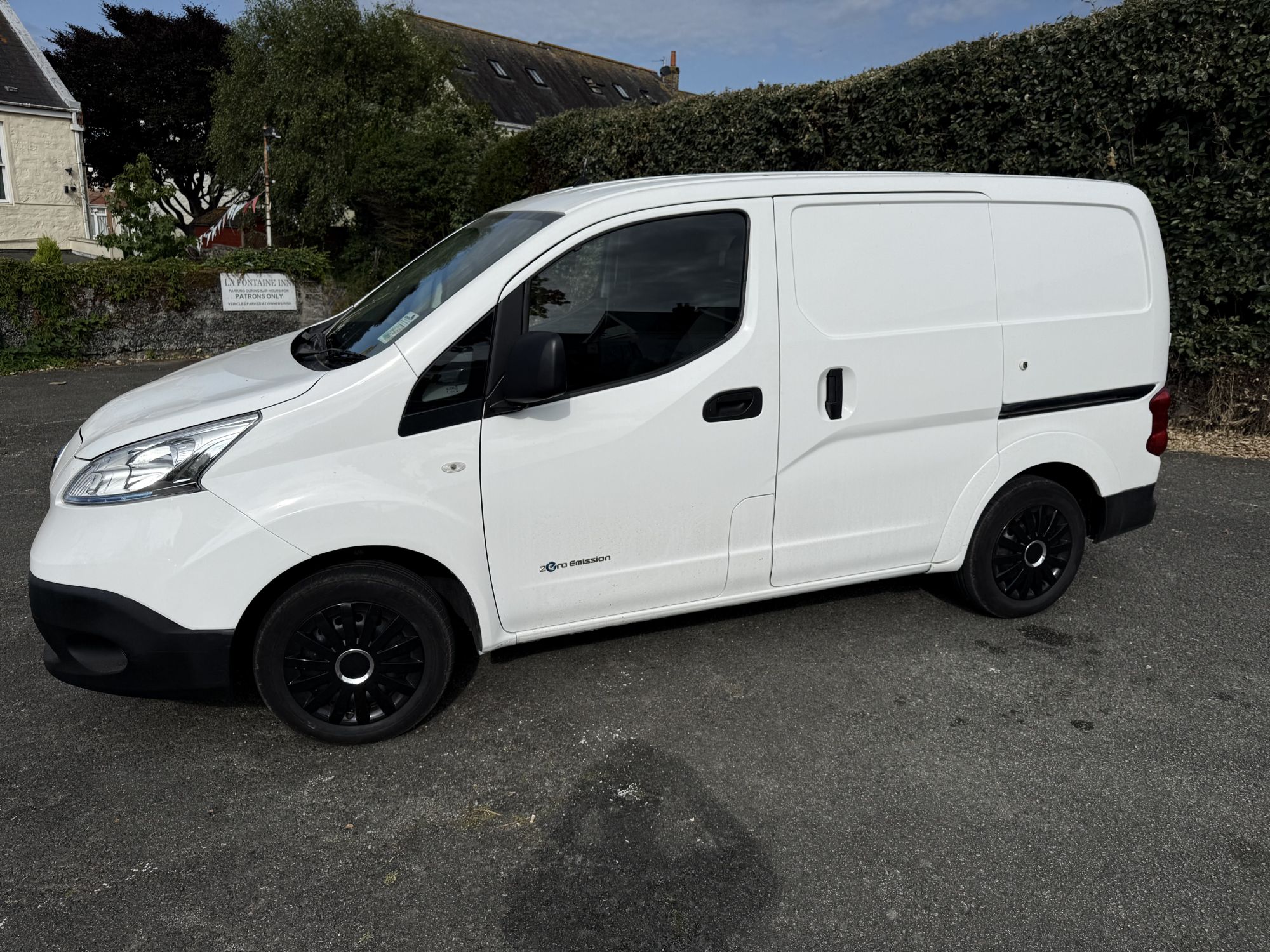 FOR SALE: Nissan e-NV200 Electric Van (Big Battery) – £9,995
