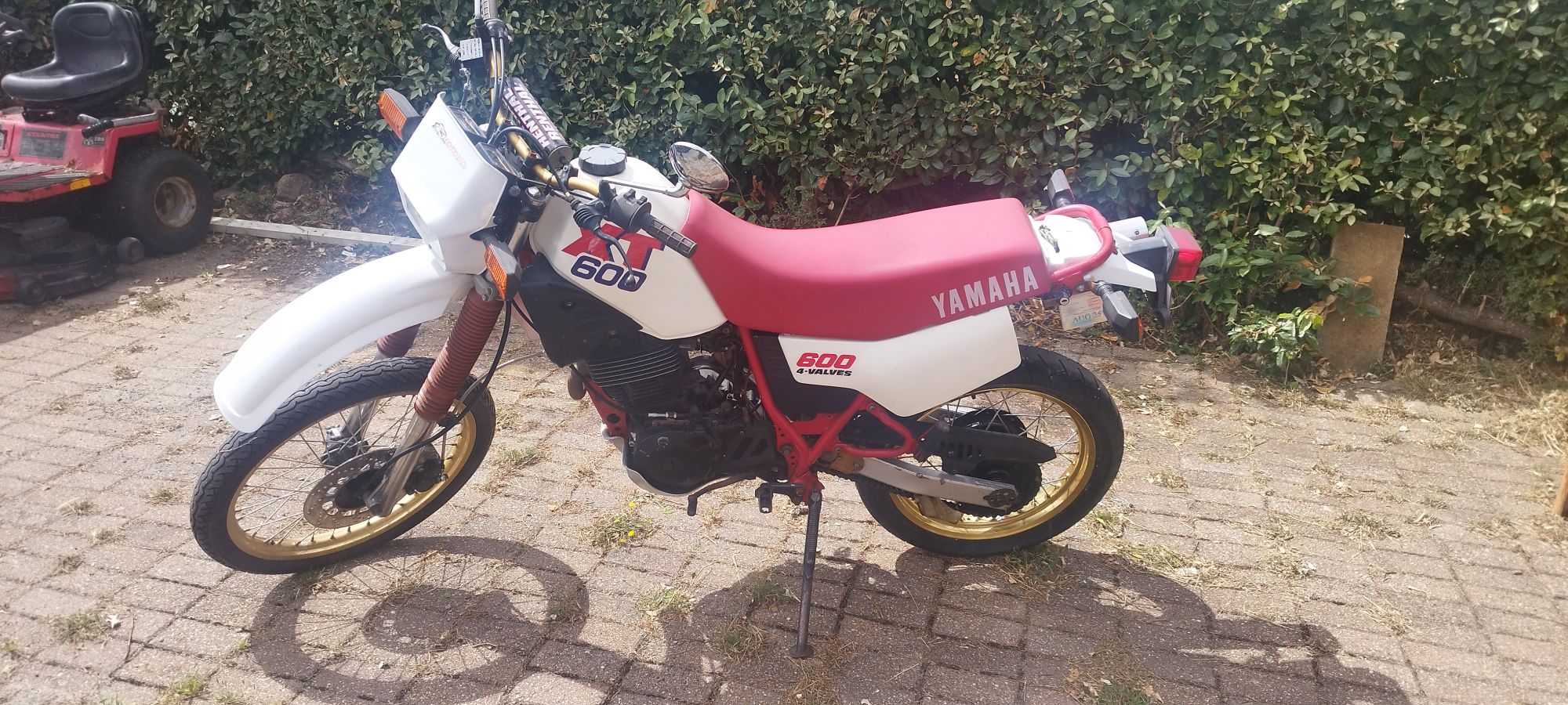 Yamaha XT 600