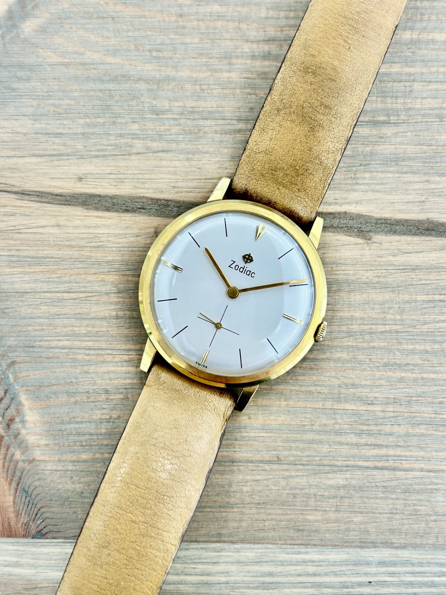Zodiac gold dress watch