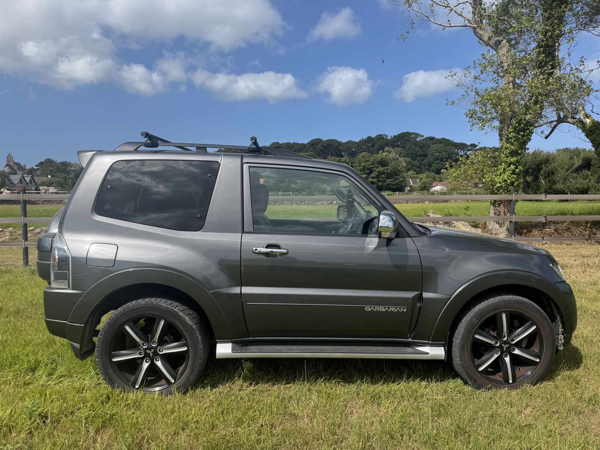 Mitsubishi Shogun Barbarrian DI-D