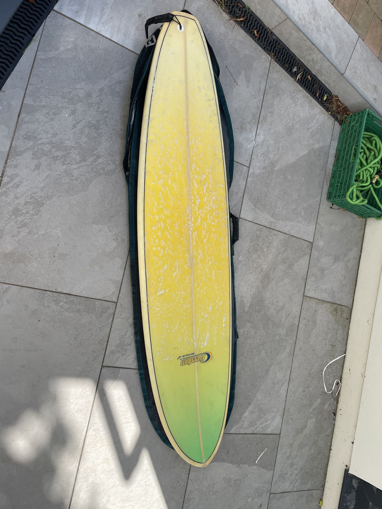 Freedom surfboard