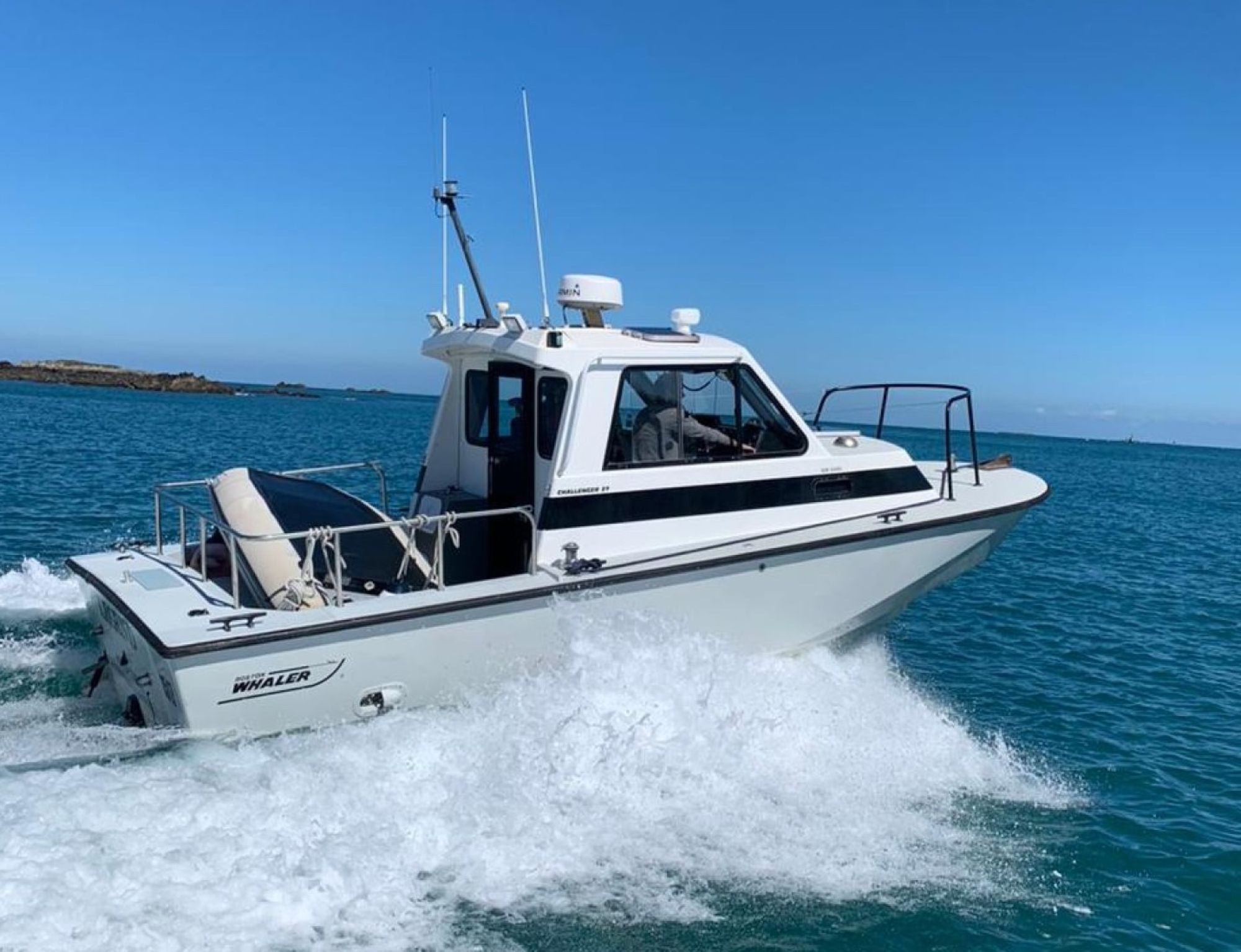 Boston whaler challenger