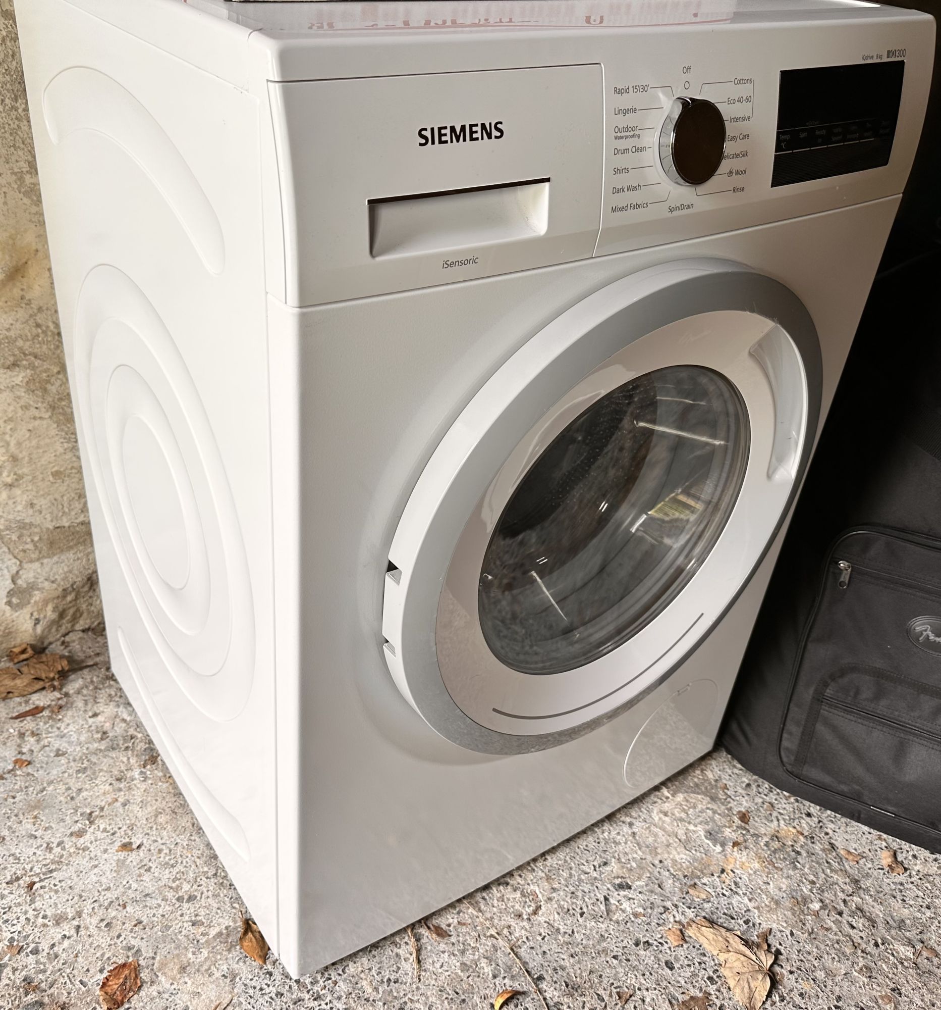 SIEMENS Washing Machine - 18 months old