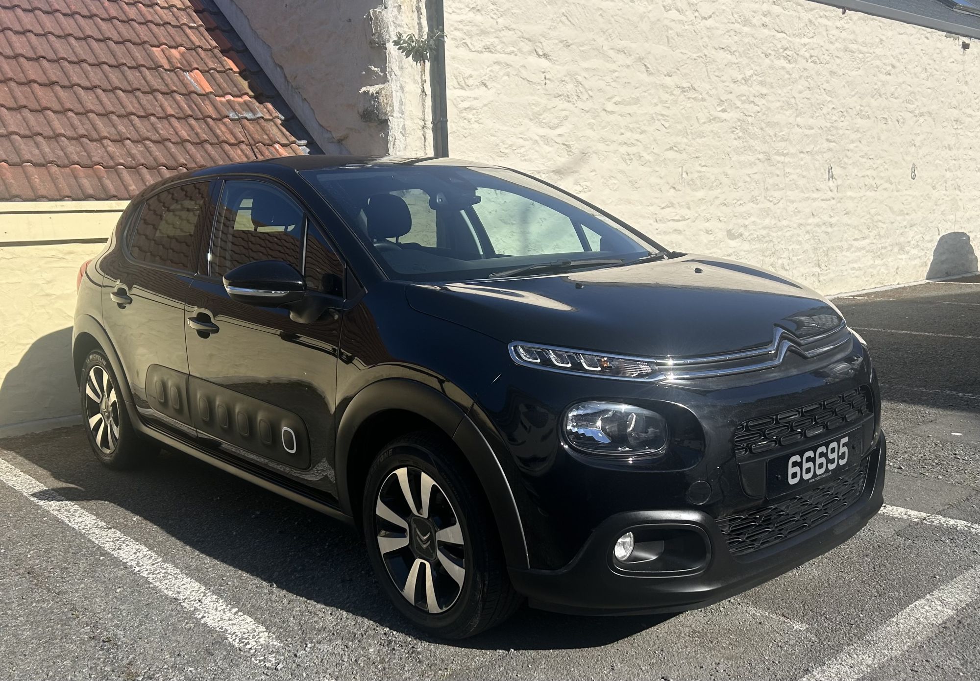 Sealed Bid Auction - Bids over £4,250        Citroën C3 1.2 PureTech 83 Flair