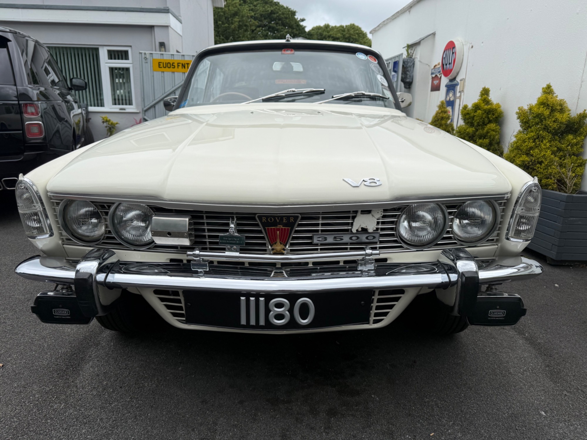Rover P6