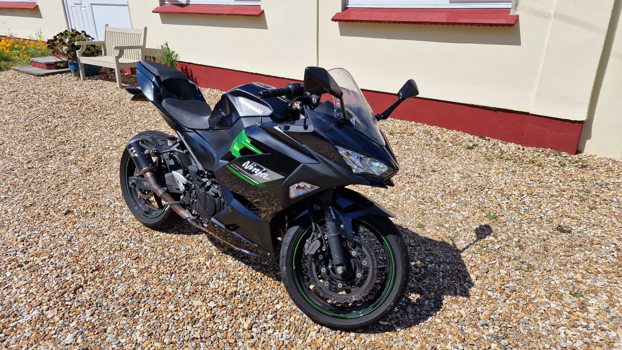 Kawasaki ninja 400