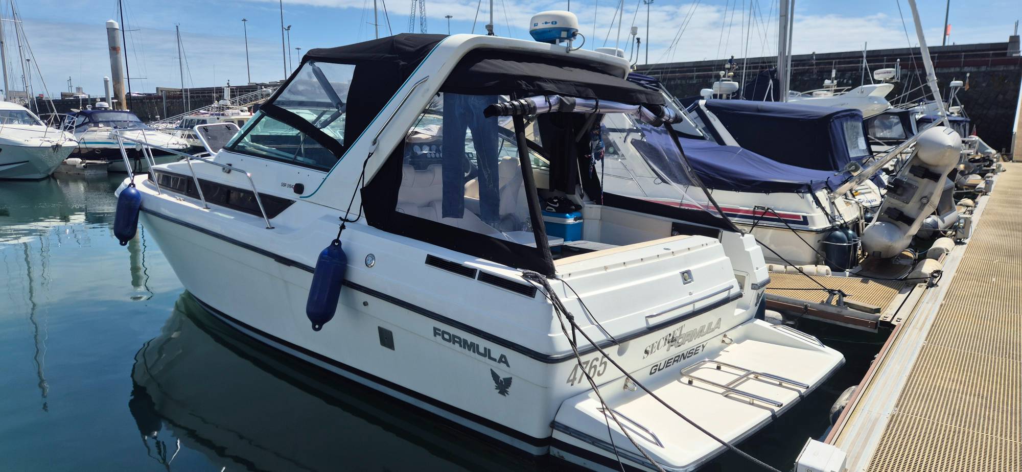 Secret Formula Powerboat