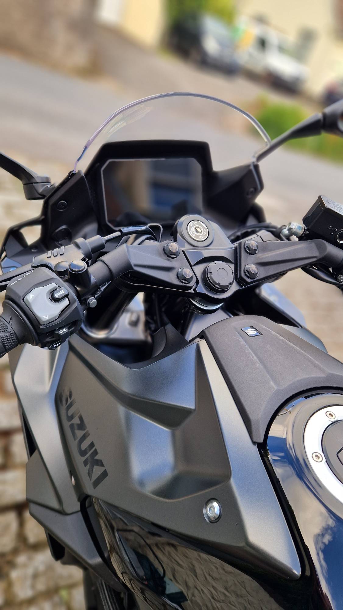 2025 Suzuki GSX8R
