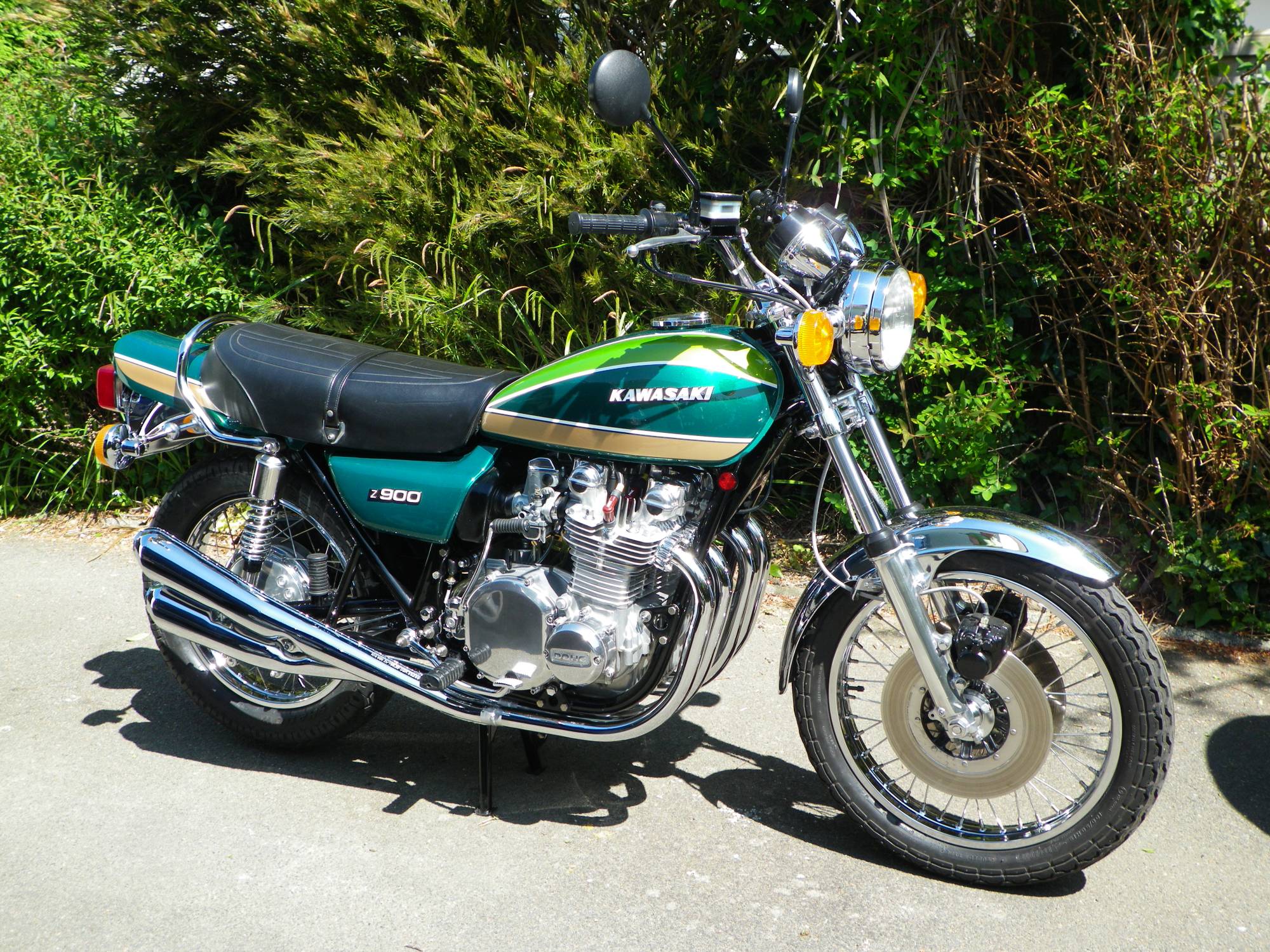 Kawasaki Z900 Motorcycle