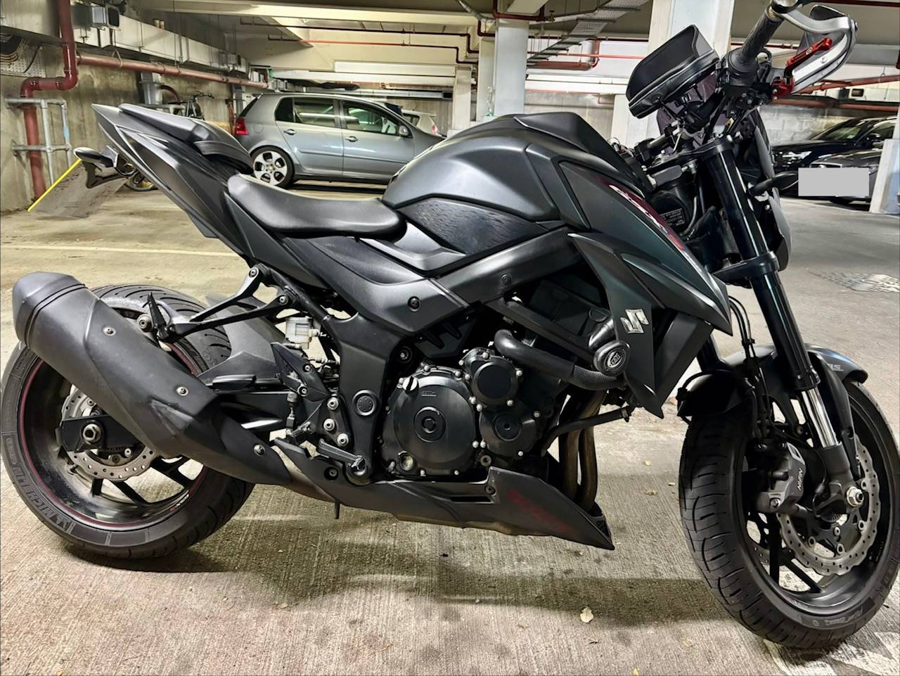 Suzuki GSX 750 S