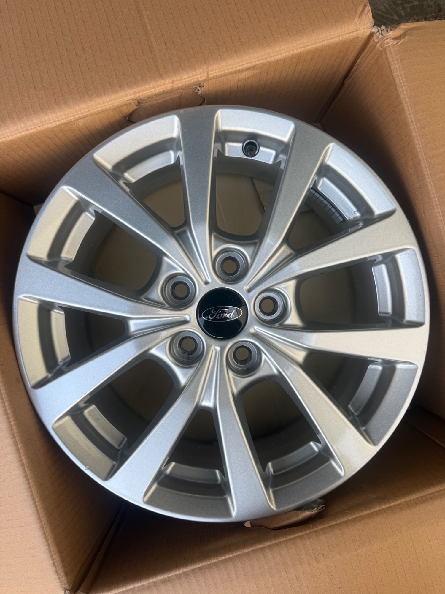Ford Tourneo/Transit Courier 16” Alloy Wheels