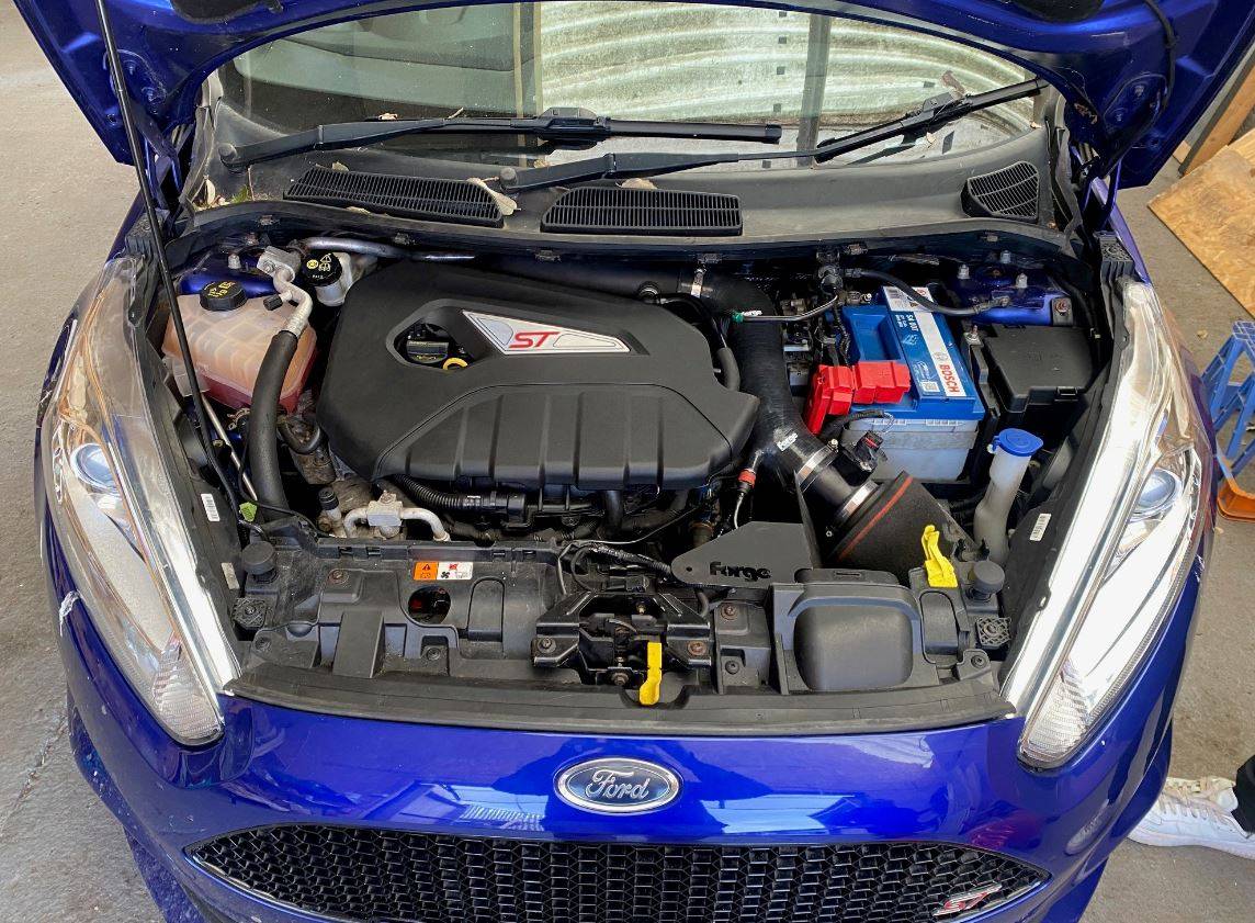 Breaking Ford Fiesta ST2 180 (2014)