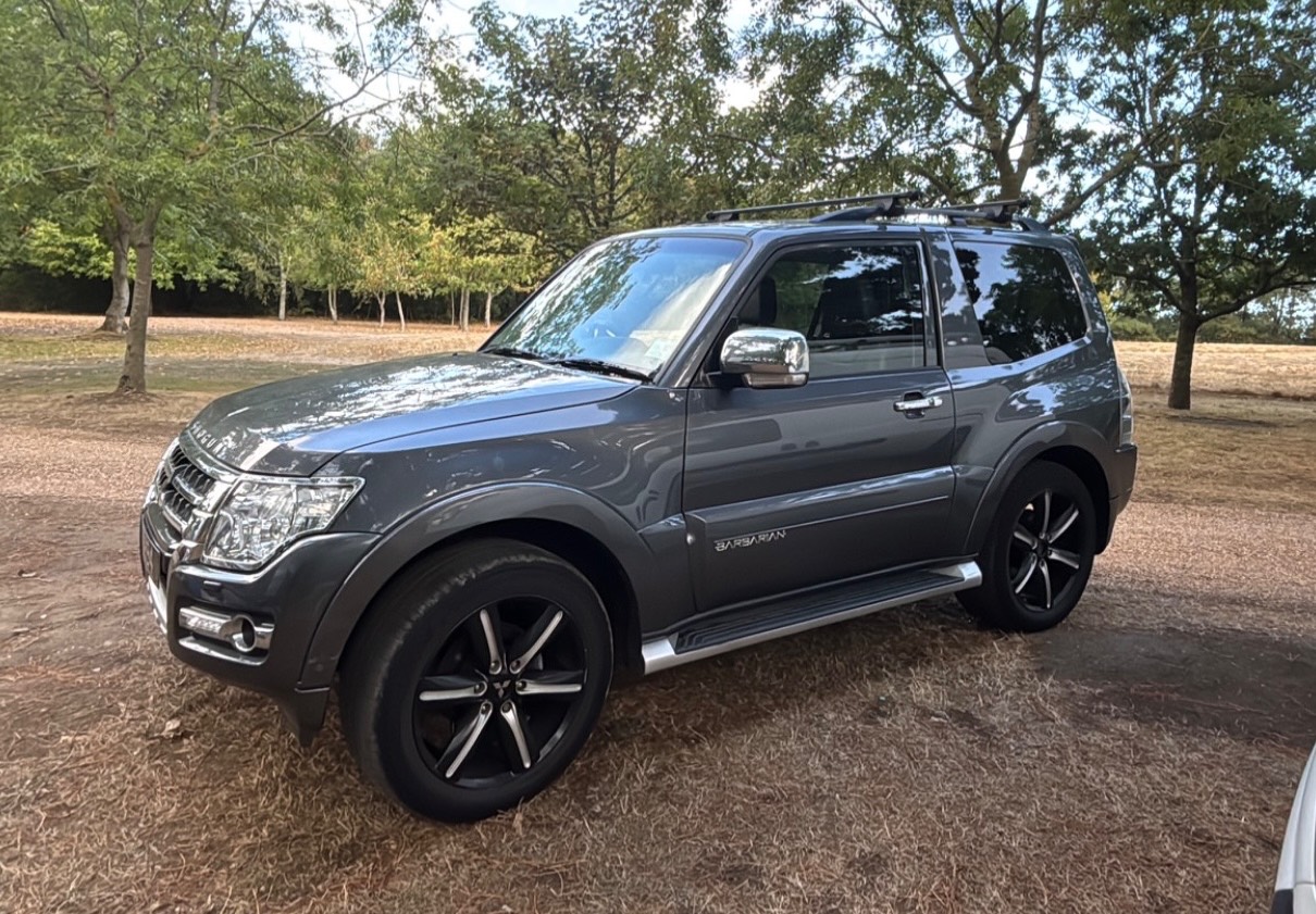 Mitsubishi Shogun 3.2 Barbarian Spec