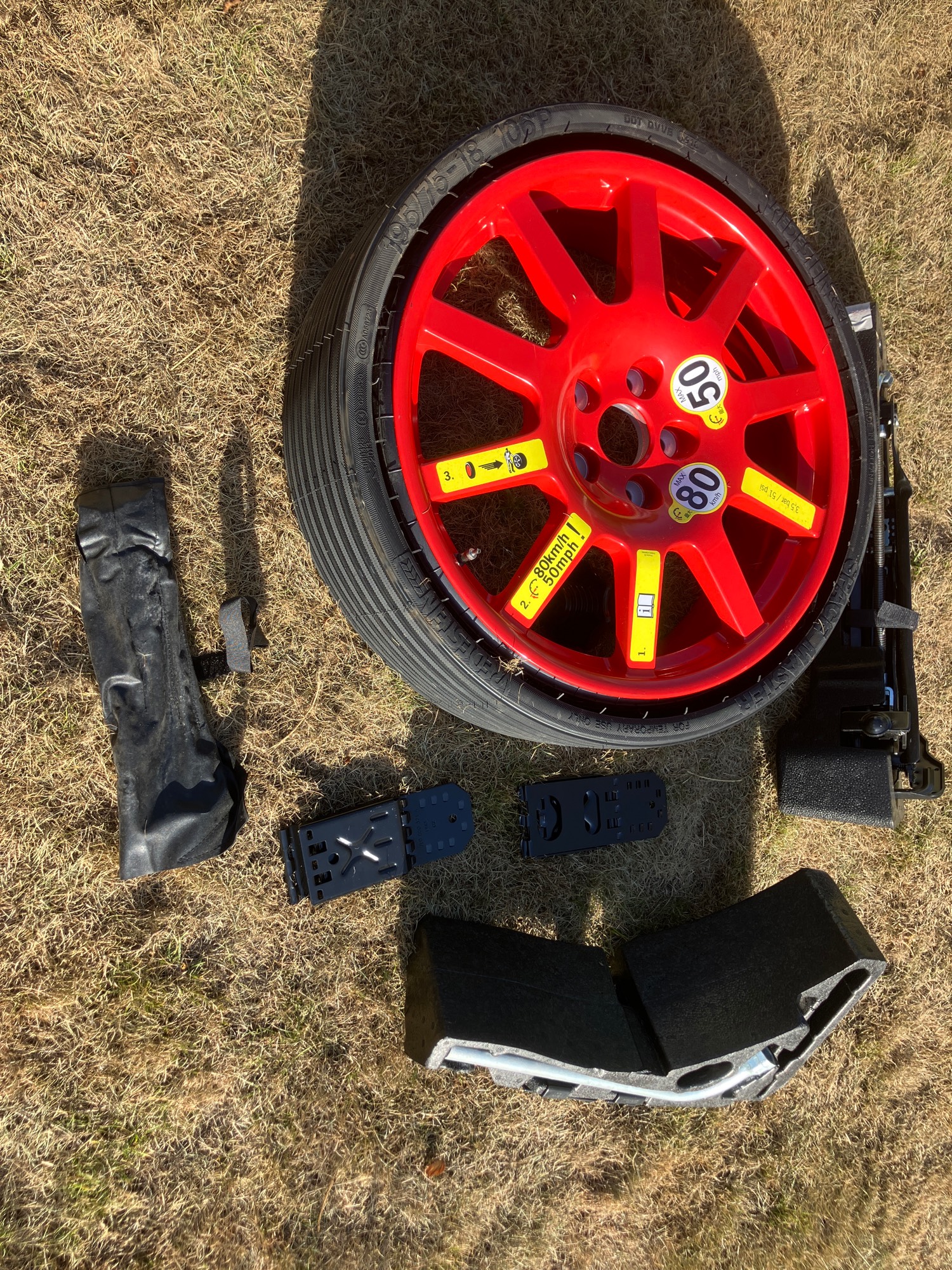Porsche Macan spacesaver tyre