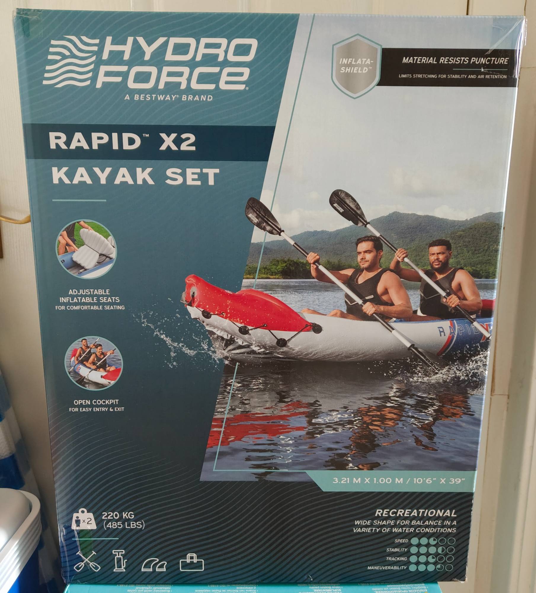Large 2 person / 1 person kayak still brand new in box