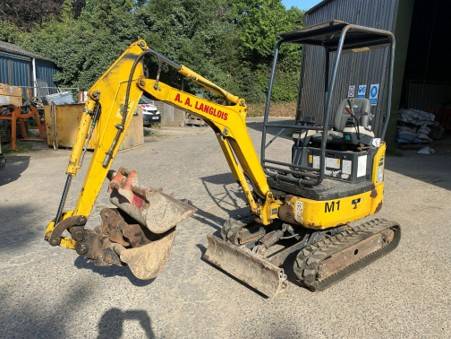 2016 KOMATSU PC14R-3HS