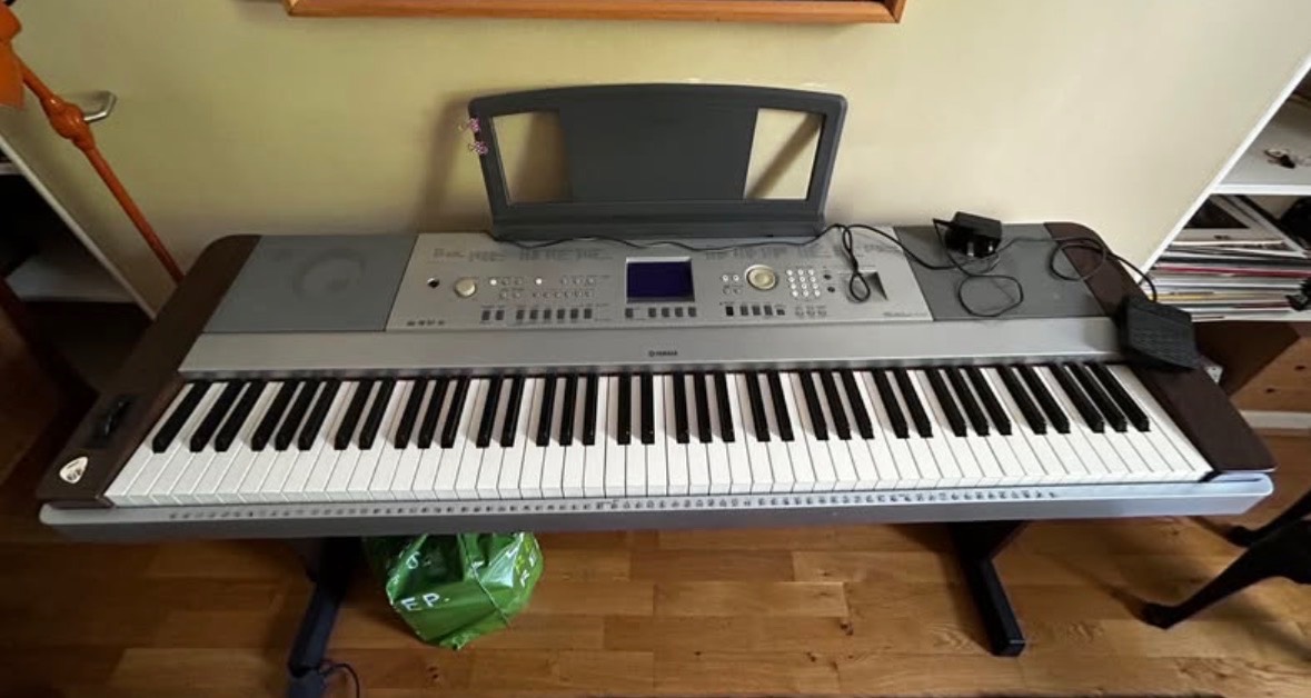 Yamaha Electric Piano