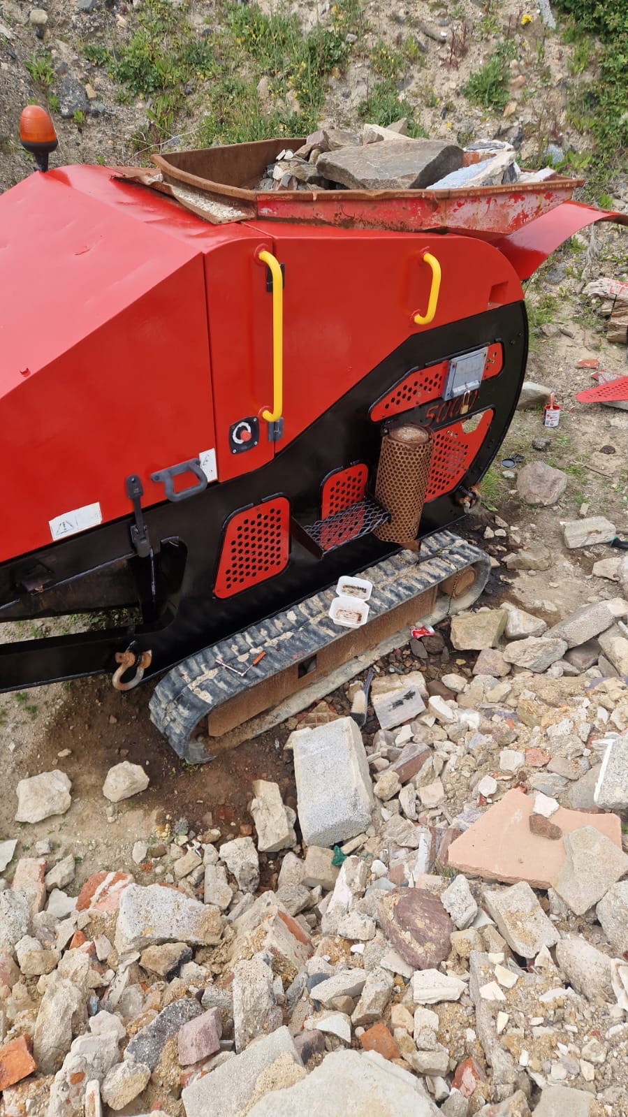 Red rhino 5000 mobile crusher