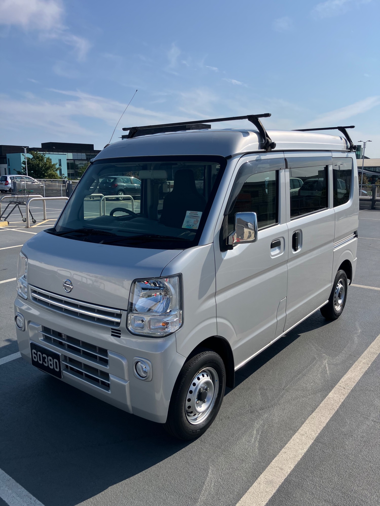 Nissan  NV100
