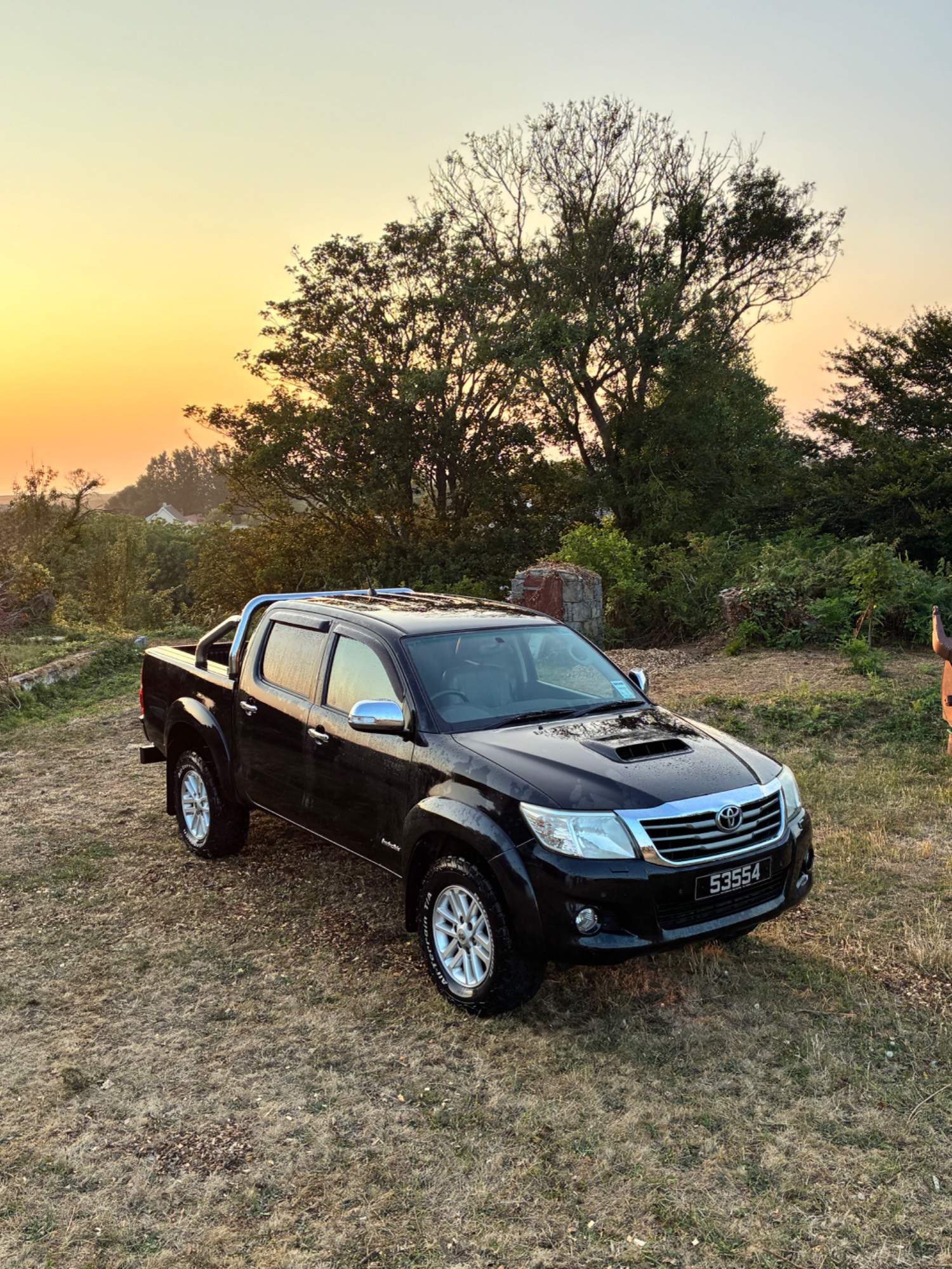 Toyota Hilux Invincible