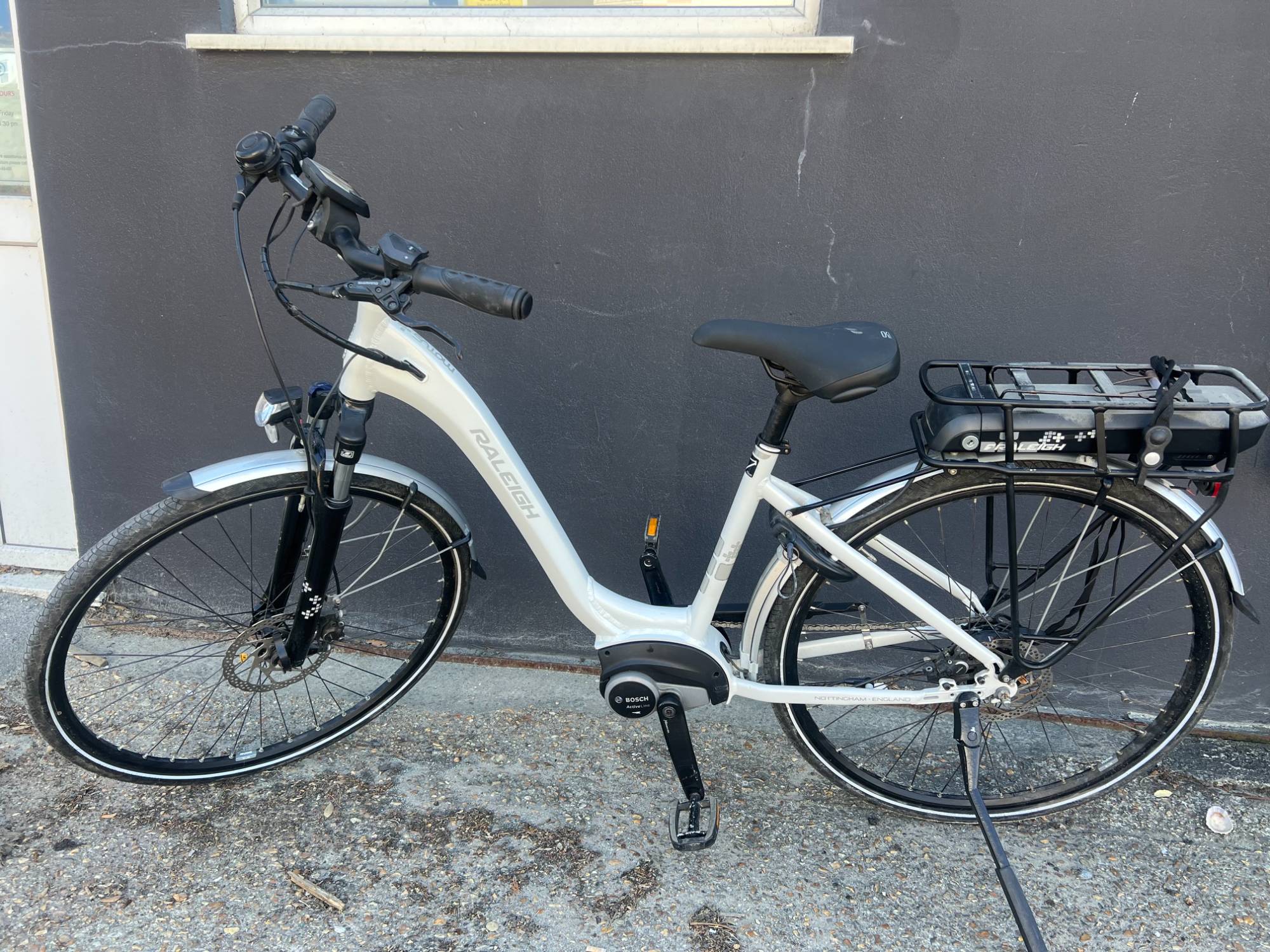 Raleigh Motus Tour Electric Bike