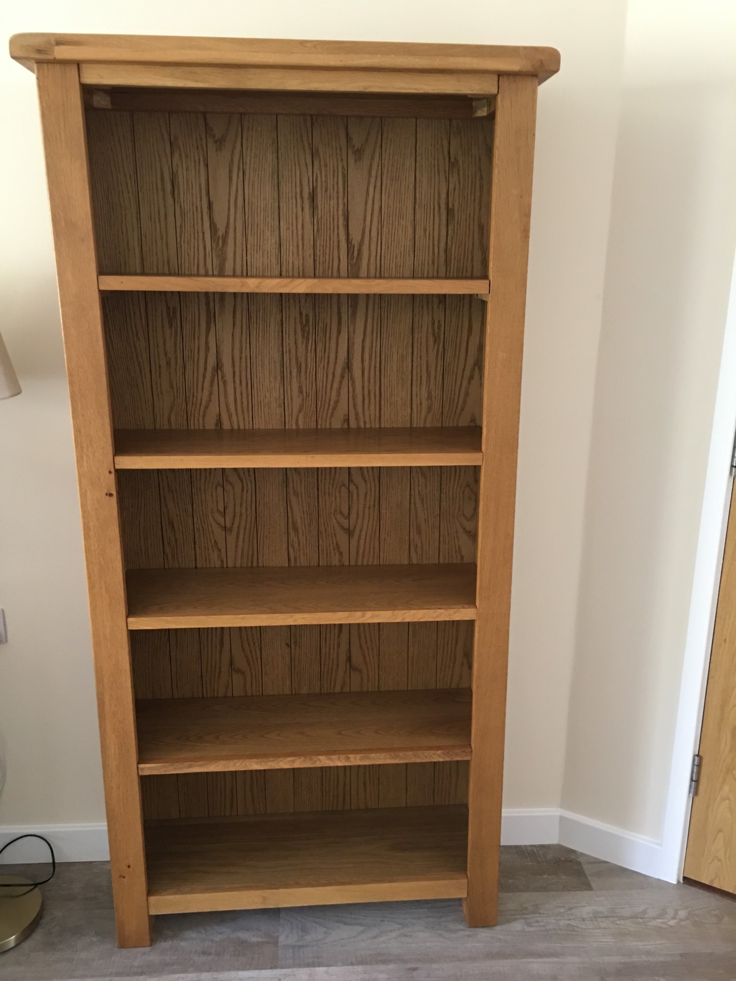 Solid wood bookcase/unit
