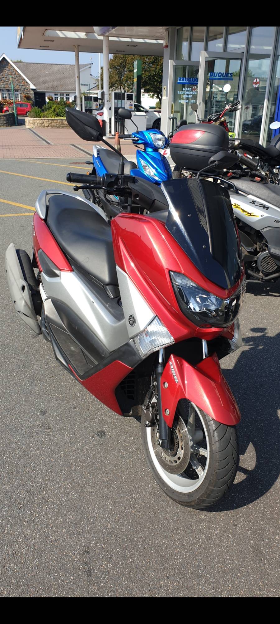 Yamaha nmax 125