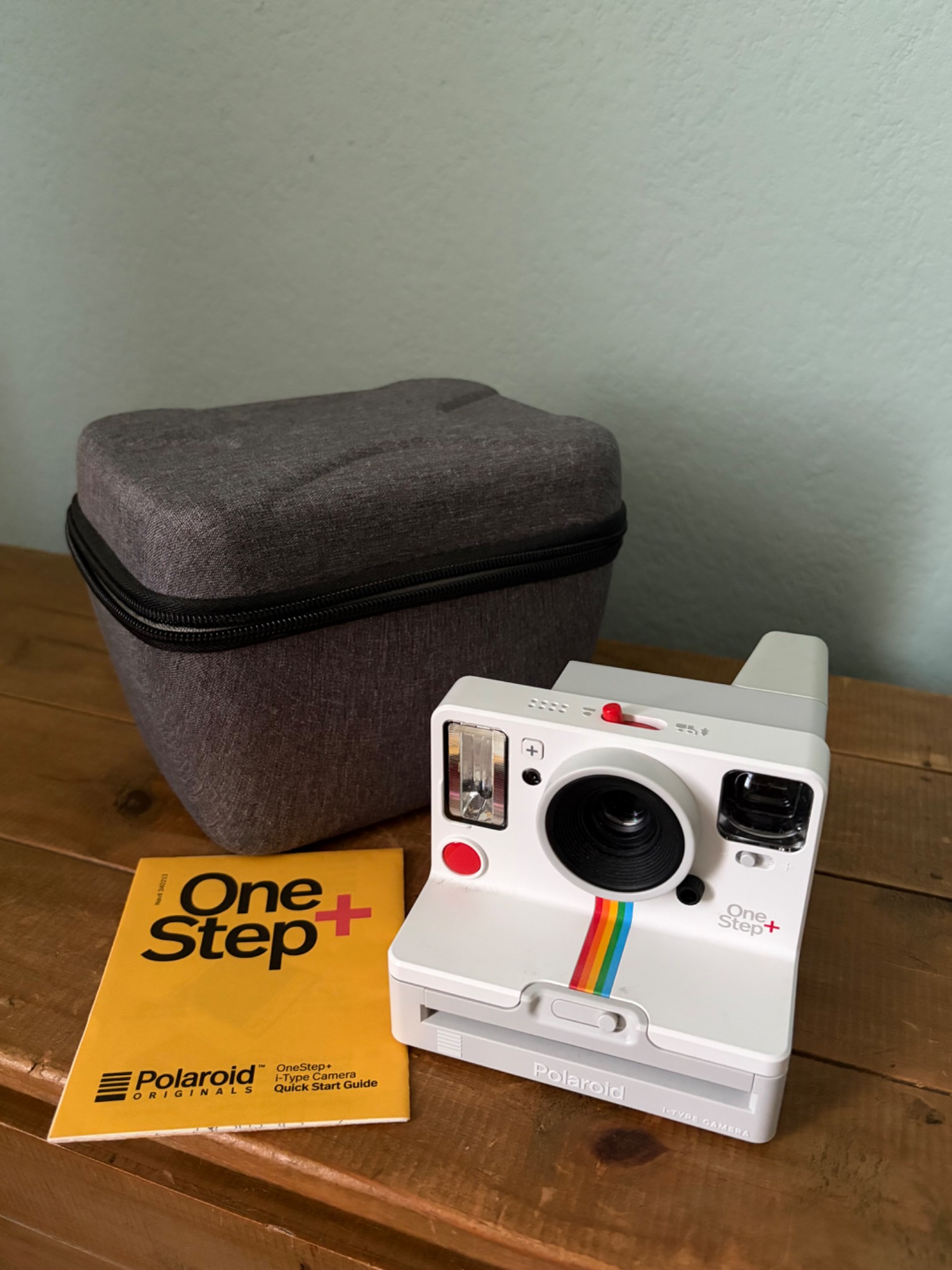 Polaroid one step plus I type camera