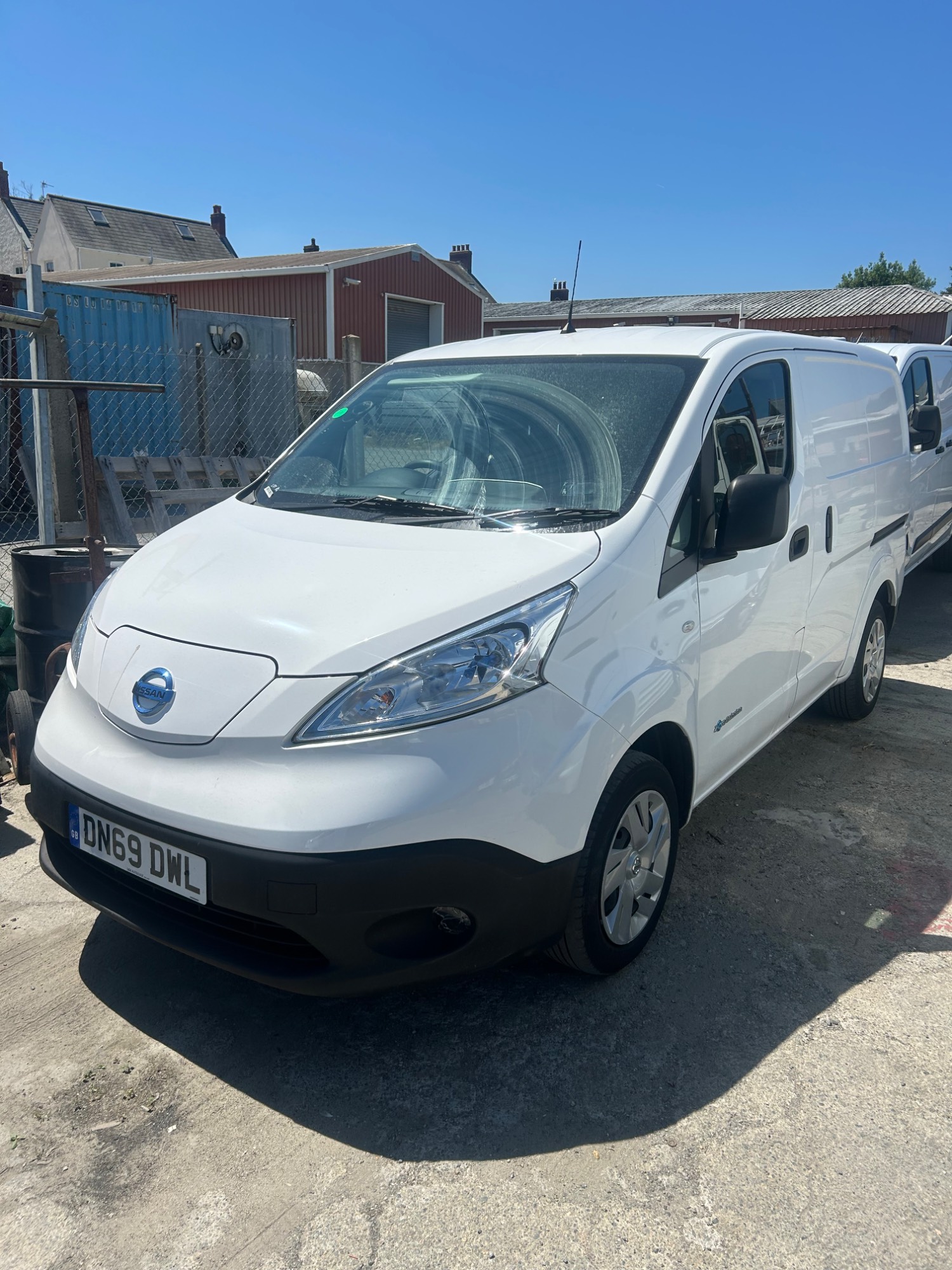 Nissan env200 electric